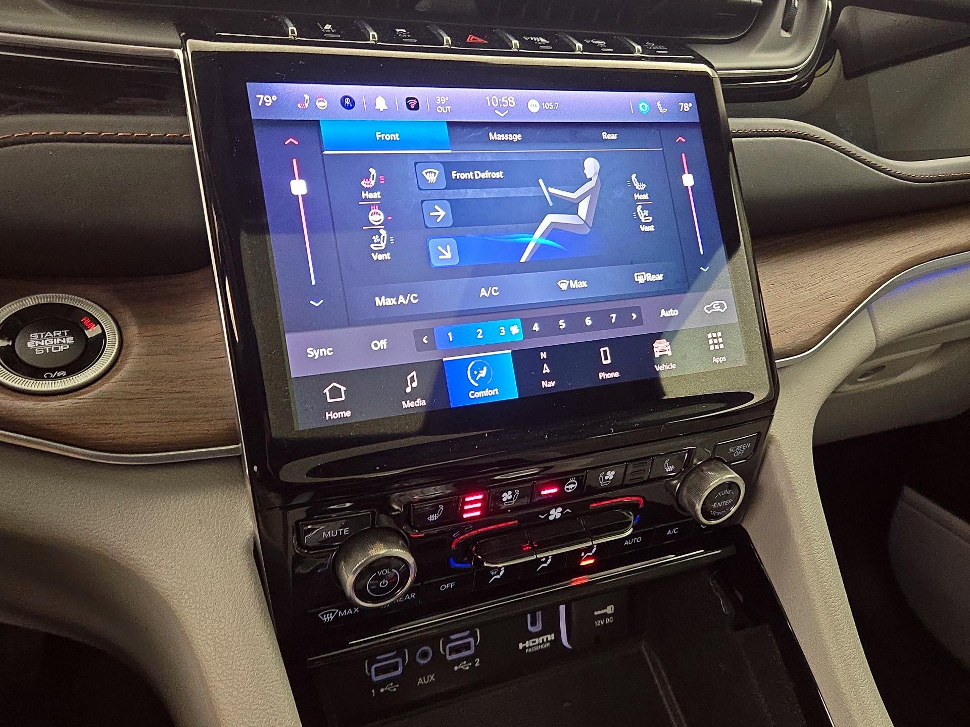 Thumbnail: 2022 Jeep Grand Cherokee L - 17