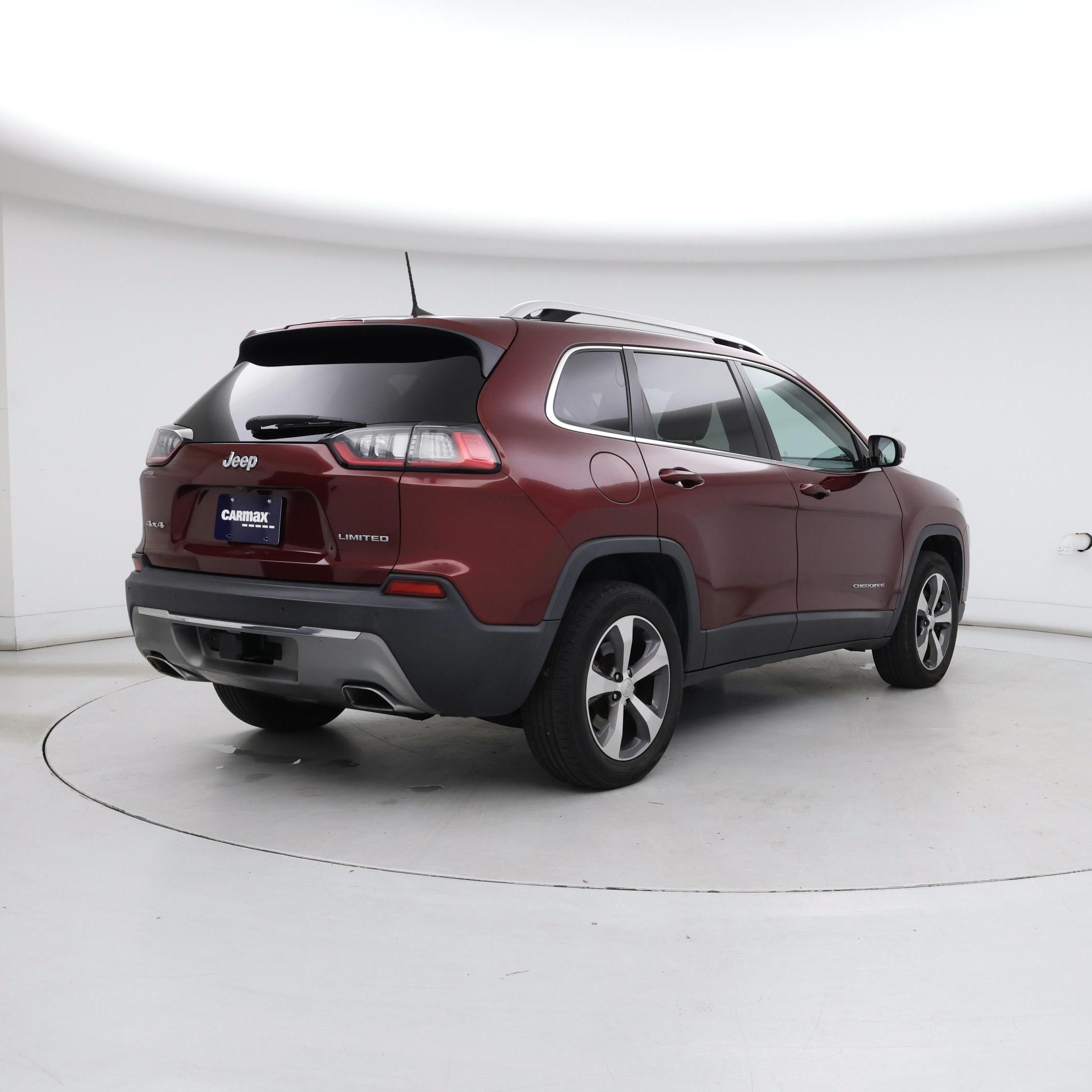 Thumbnail: 2019 Jeep Cherokee - 8