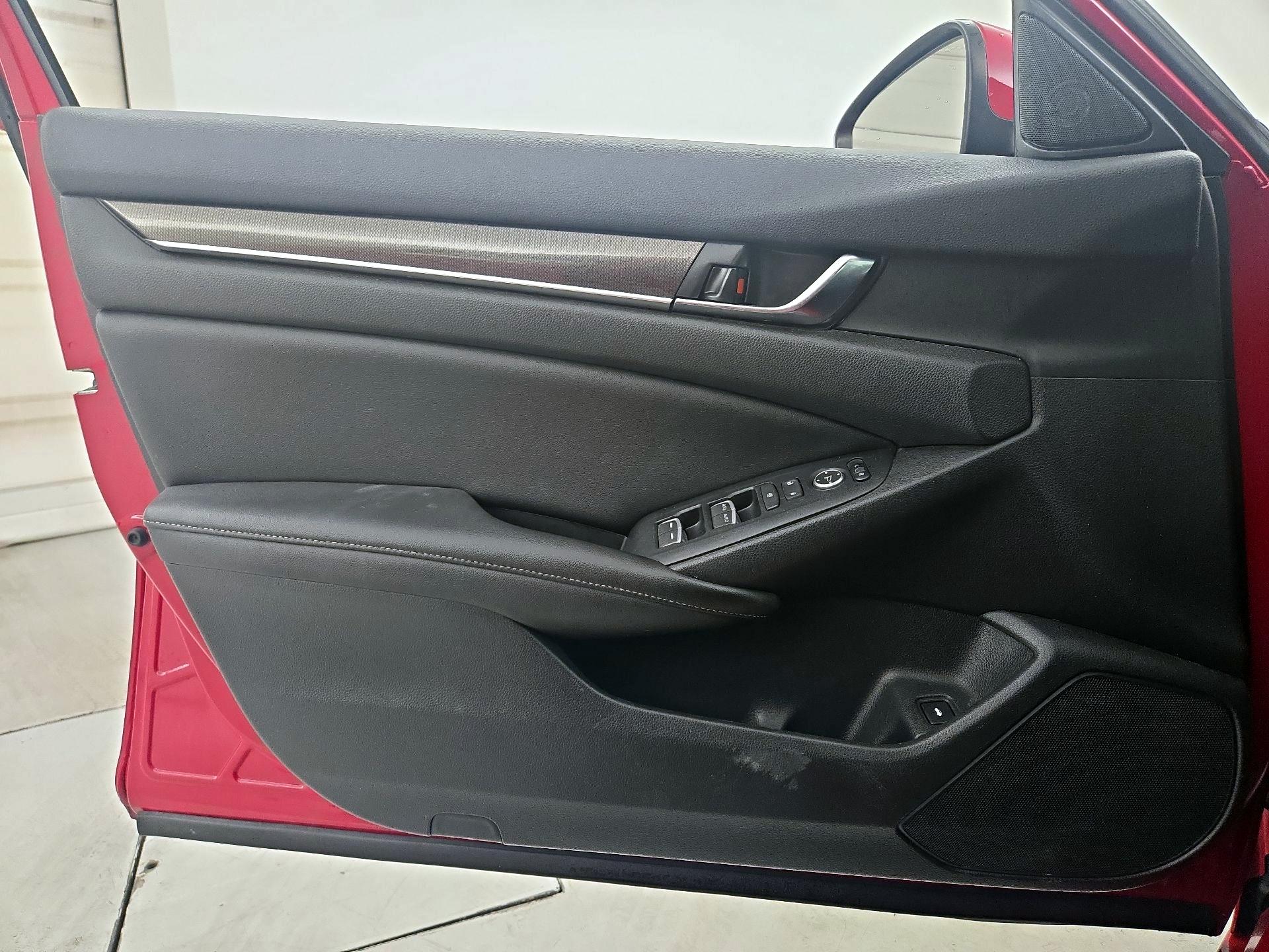 Thumbnail: 2019 Honda Accord - 12