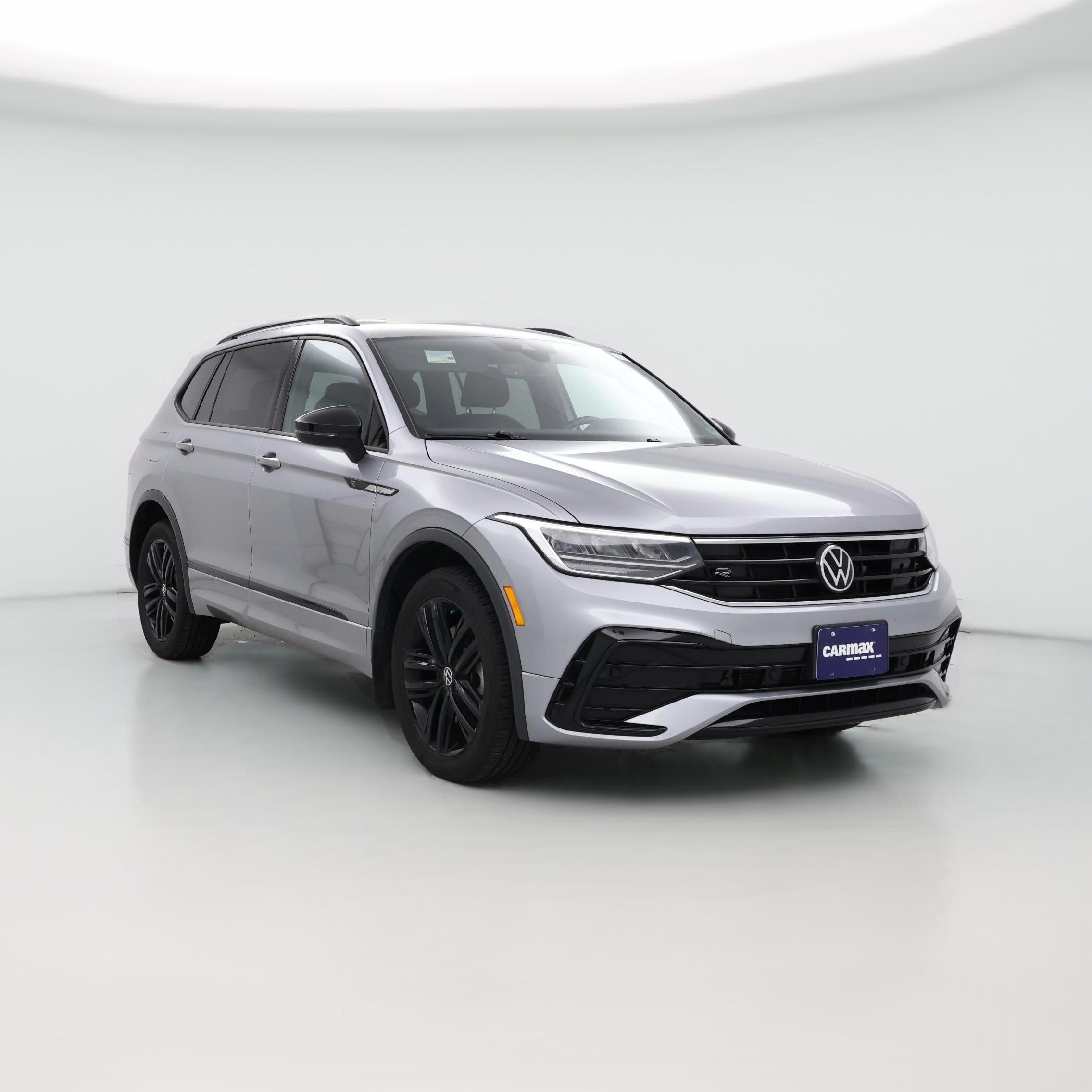 Thumbnail: 2022 Volkswagen Tiguan - 1