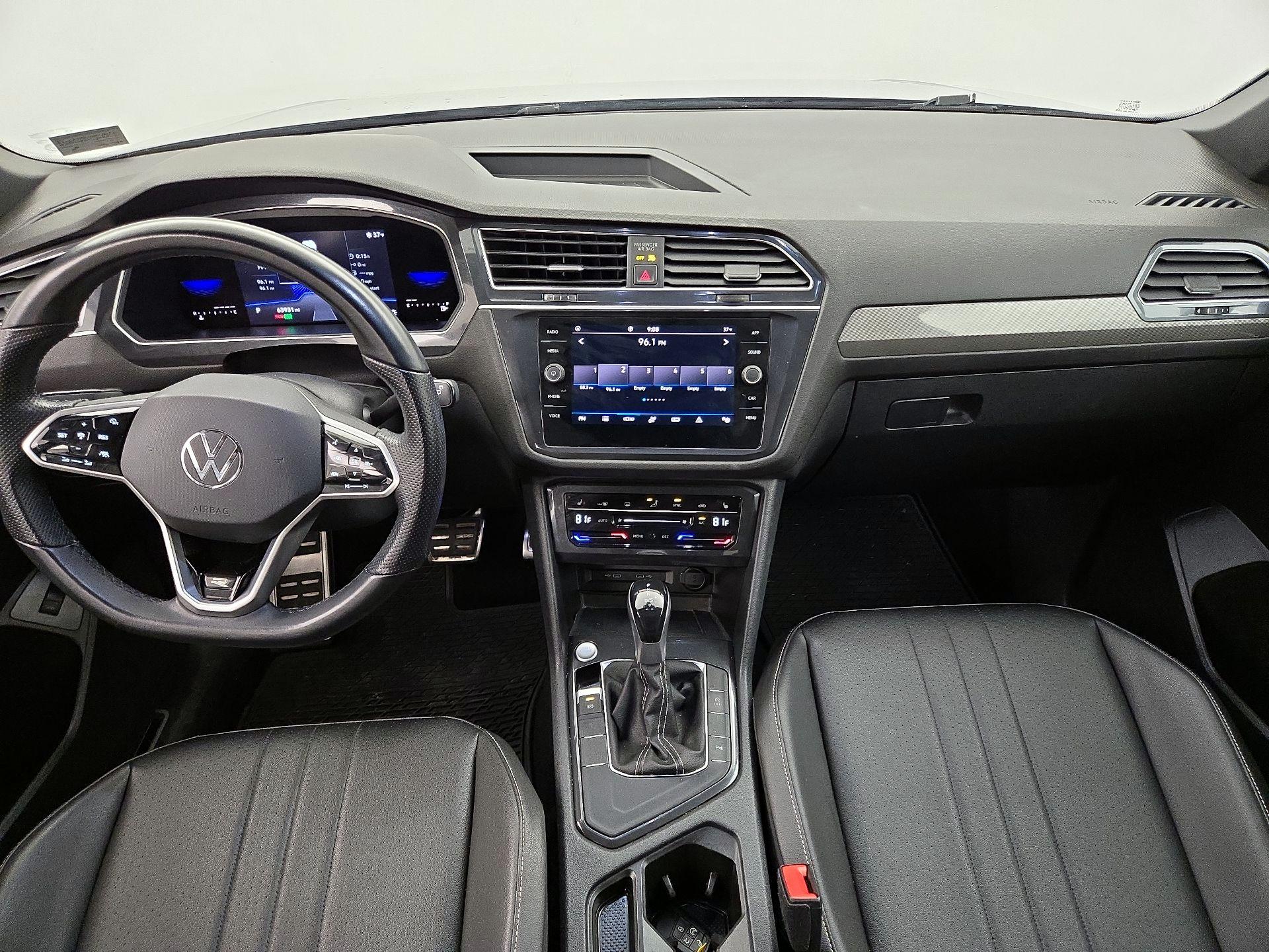 Thumbnail: 2022 Volkswagen Tiguan - 9