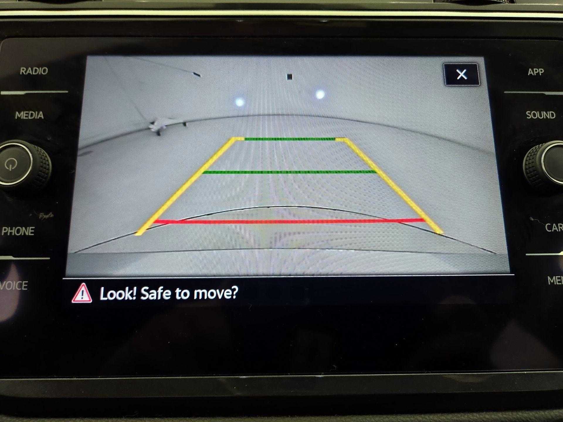 Thumbnail: 2022 Volkswagen Tiguan - 14