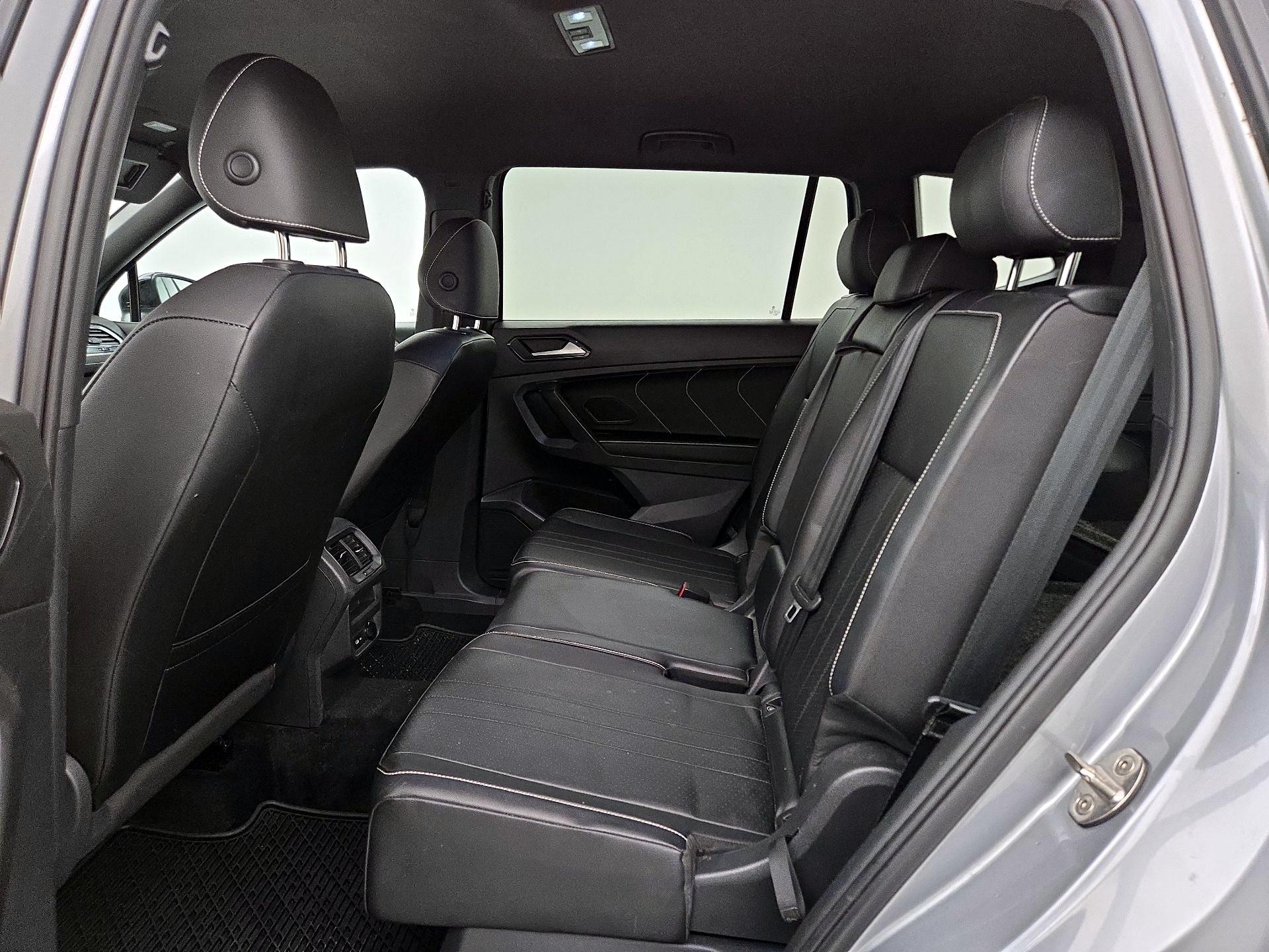 Thumbnail: 2022 Volkswagen Tiguan - 19