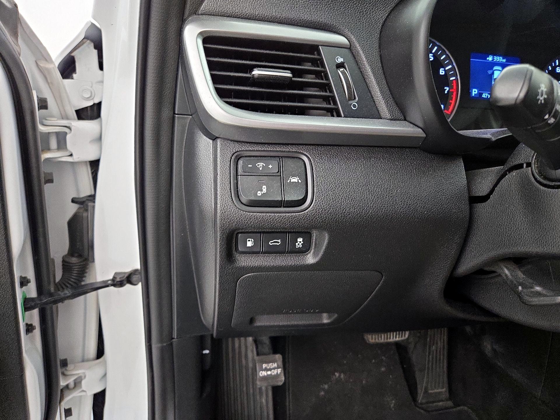 Thumbnail: 2019 Kia Optima - 13