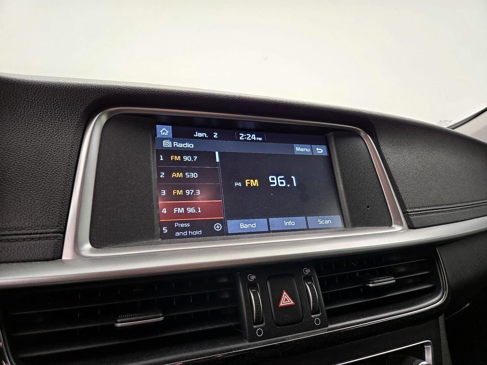 Thumbnail: 2019 Kia Optima - 15