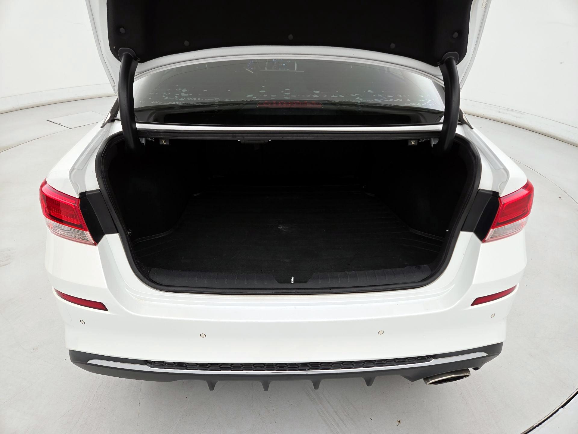 Thumbnail: 2019 Kia Optima - 20