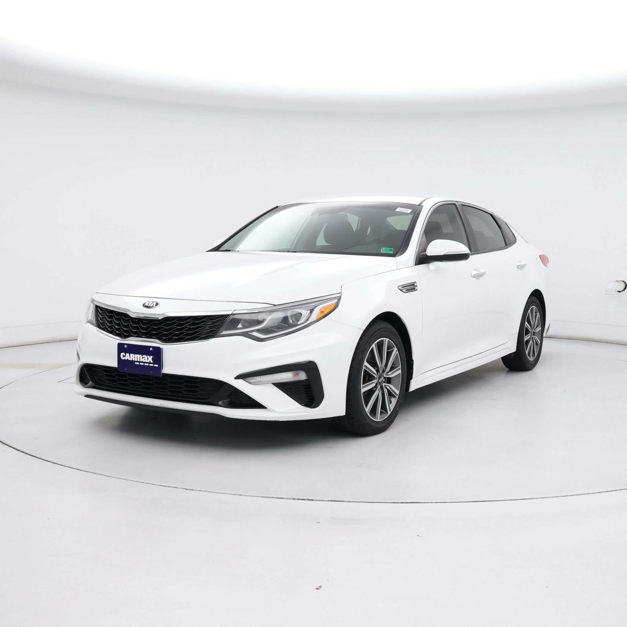 Thumbnail: 2019 Kia Optima - 4