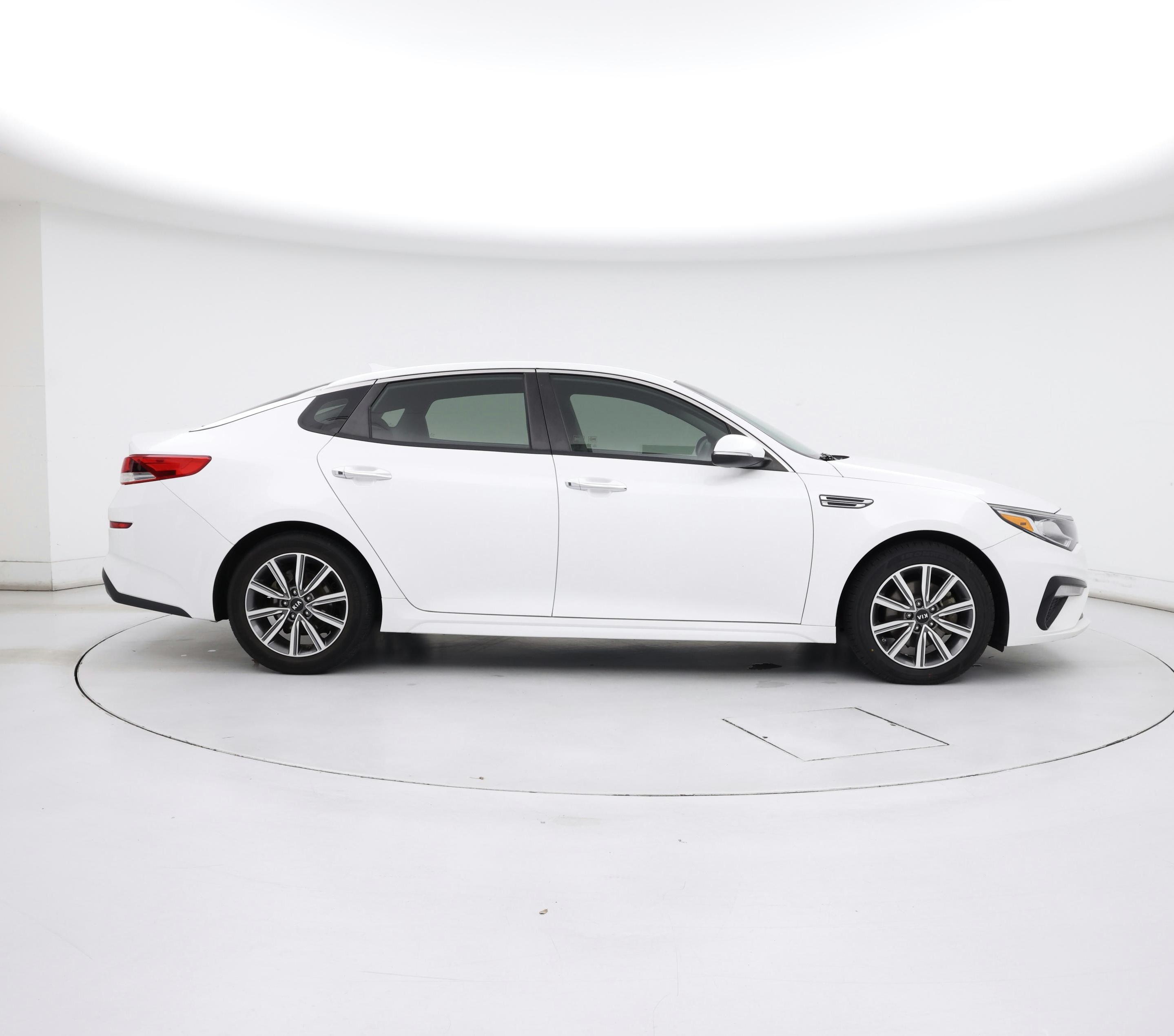 Thumbnail: 2019 Kia Optima - 7