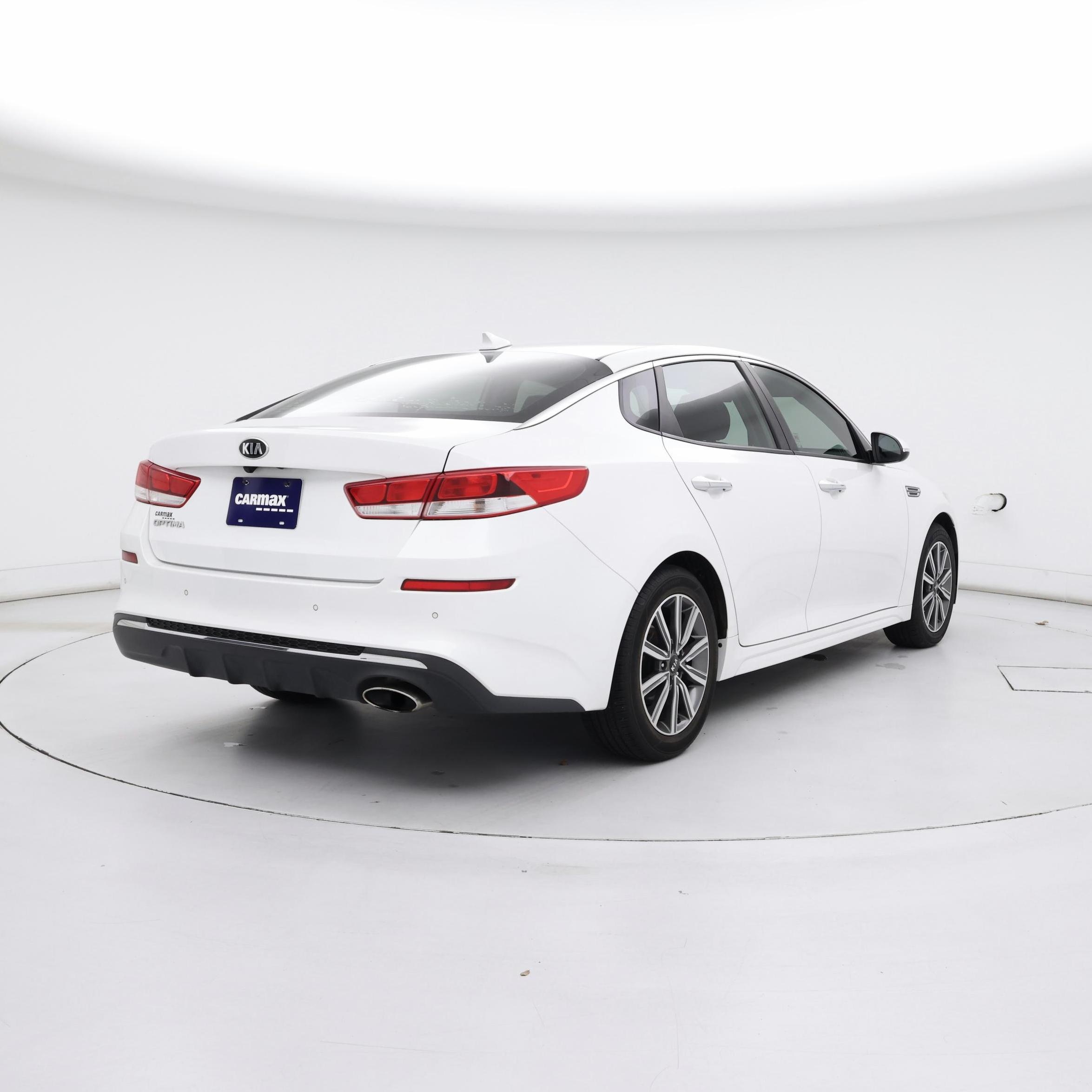 Thumbnail: 2019 Kia Optima - 8