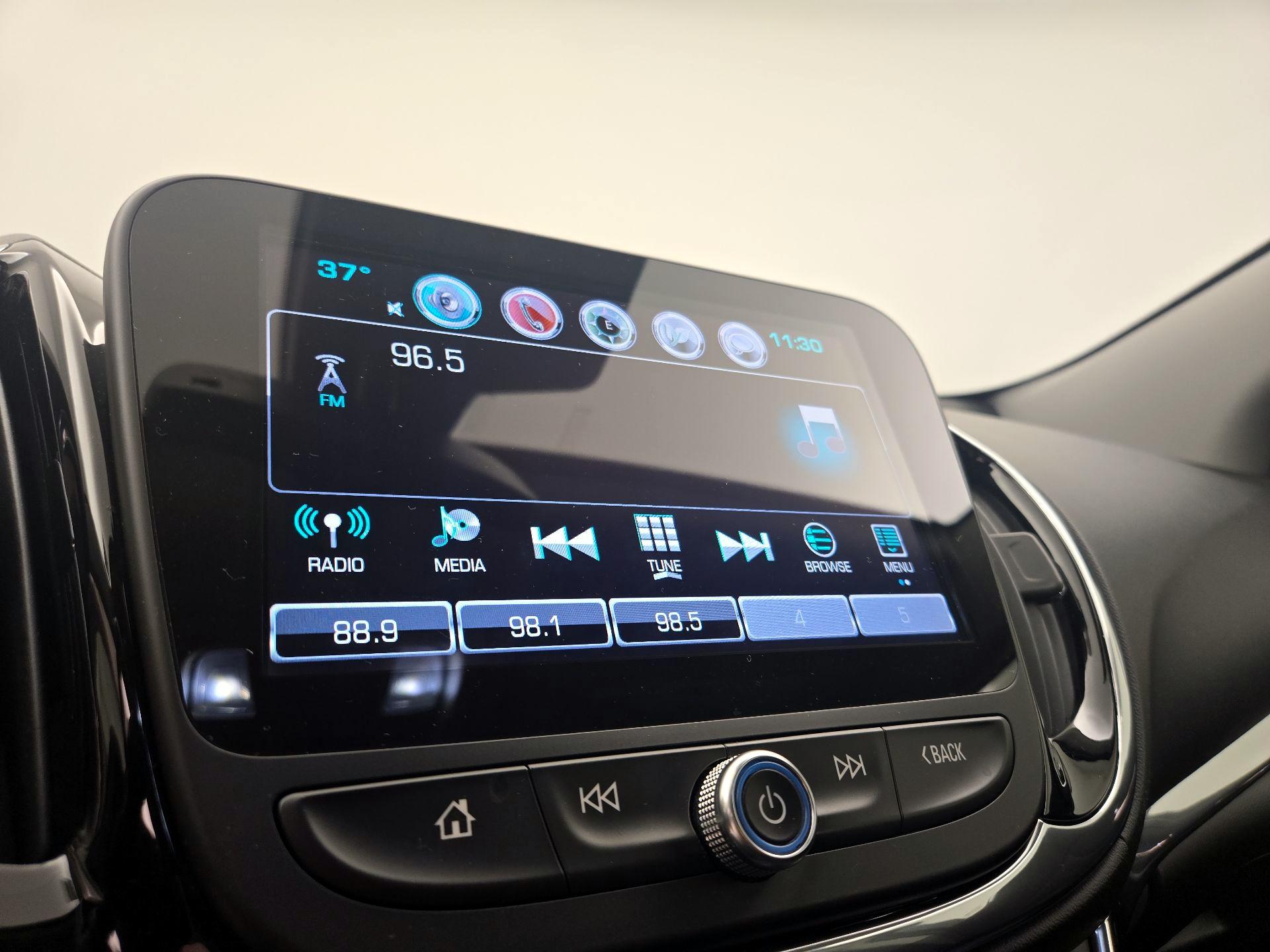 Thumbnail: 2017 Chevrolet Volt - 16