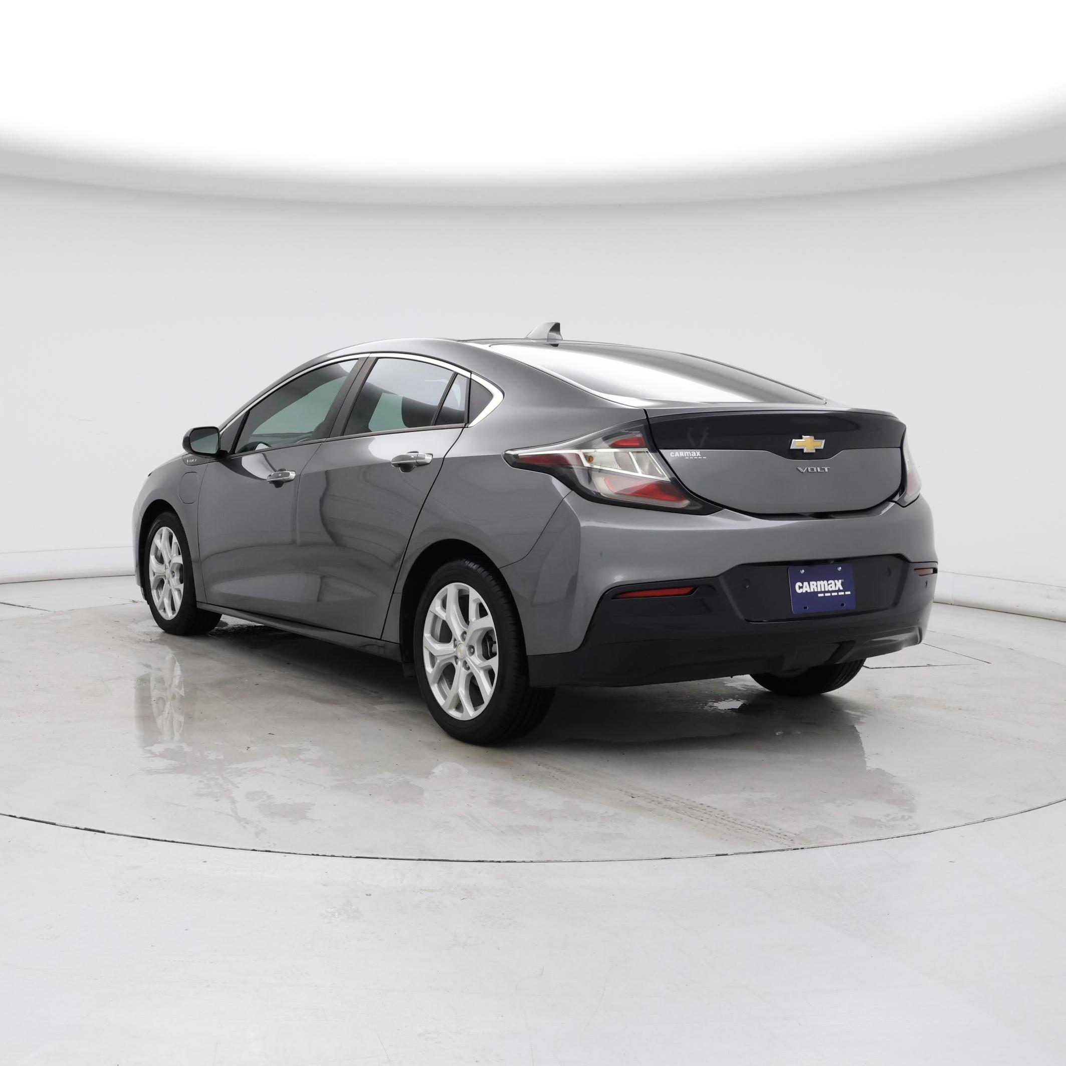 Thumbnail: 2017 Chevrolet Volt - 2