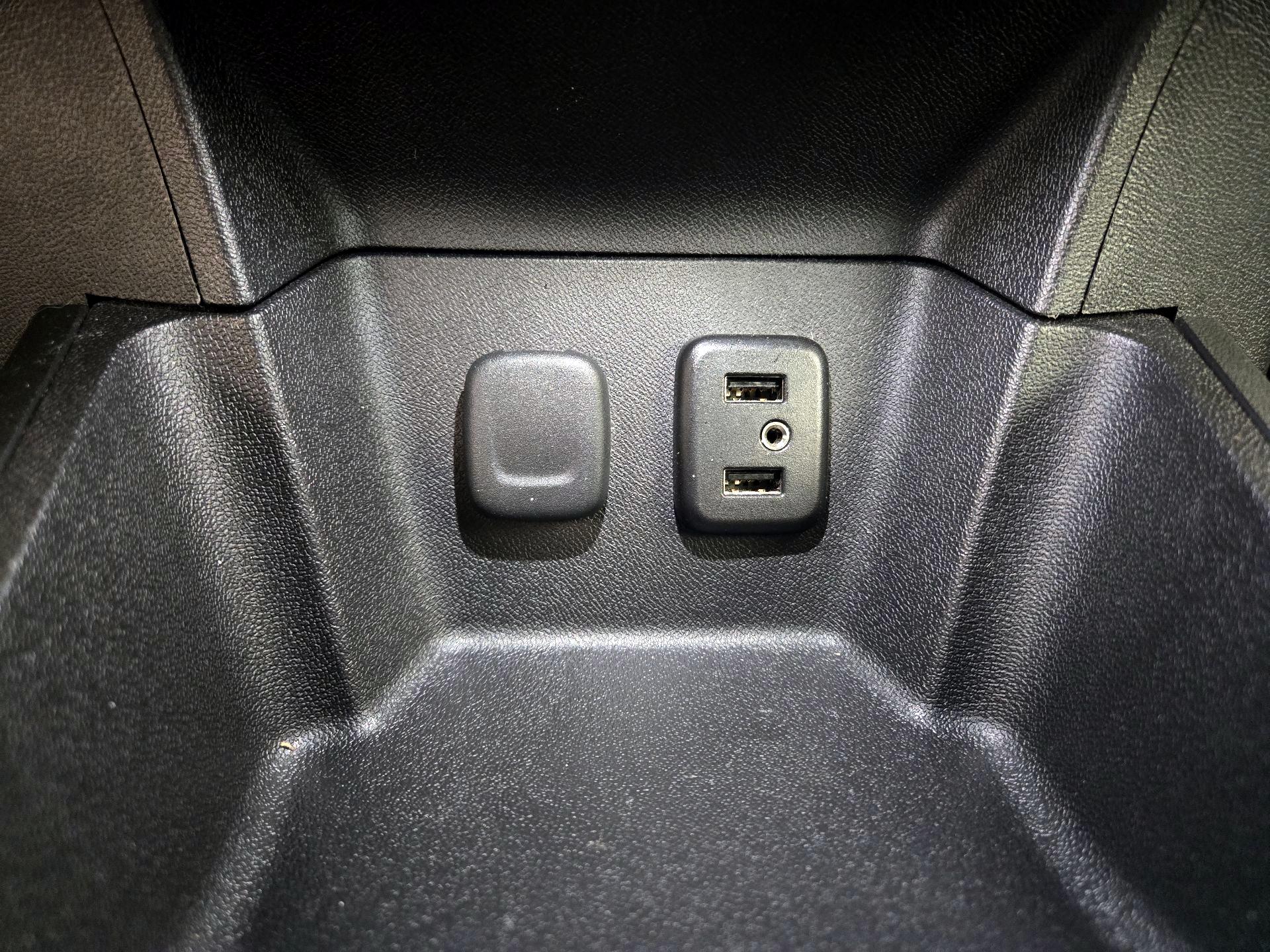 Thumbnail: 2017 Chevrolet Volt - 19