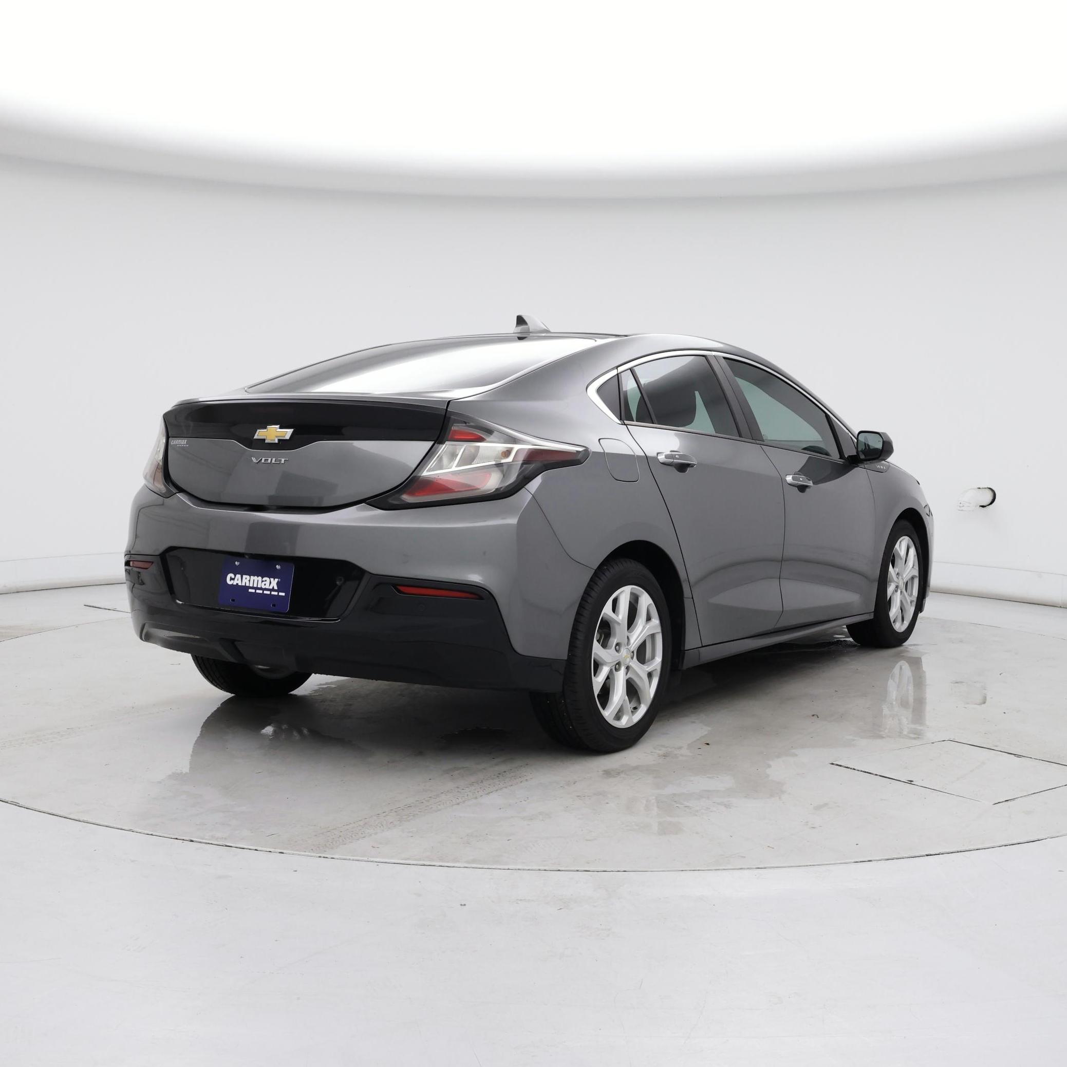 Thumbnail: 2017 Chevrolet Volt - 8