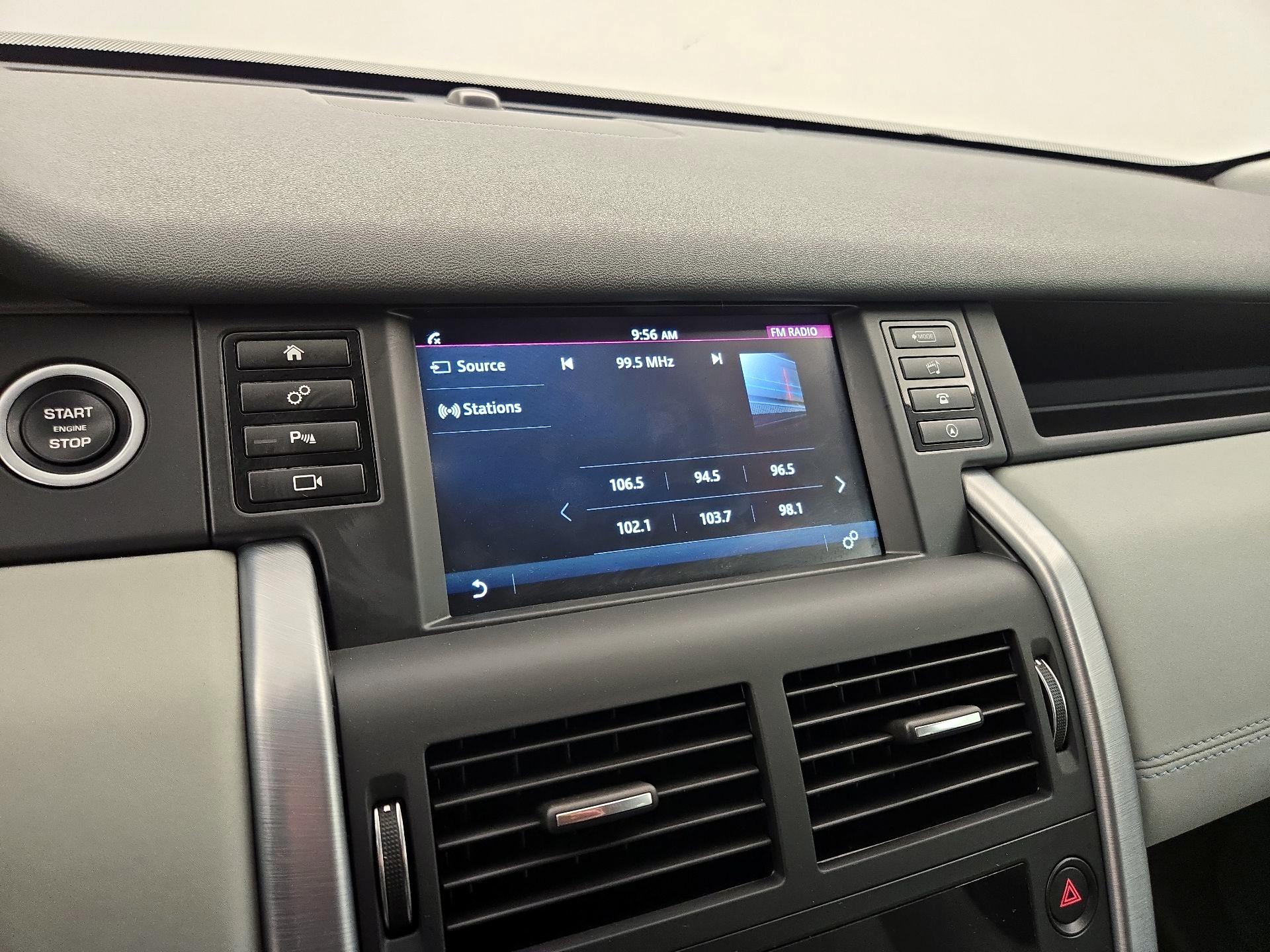 Thumbnail: 2019 Land Rover Discovery Sport - 15