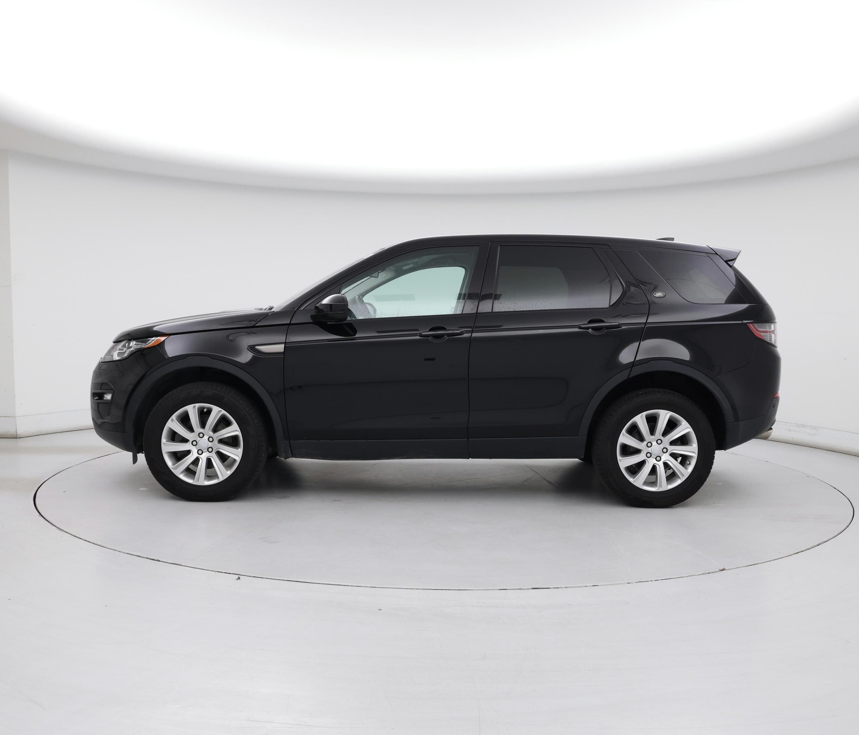 Thumbnail: 2019 Land Rover Discovery Sport - 3