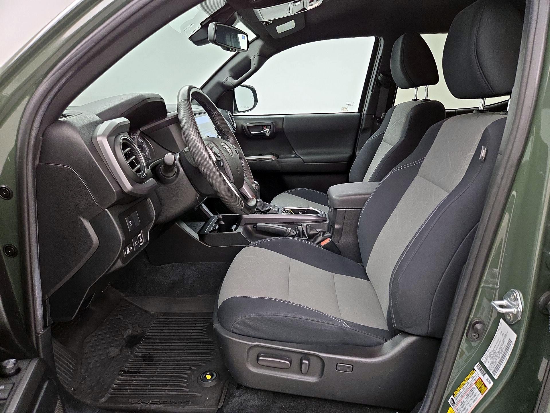 Thumbnail: 2021 Toyota Tacoma - 11