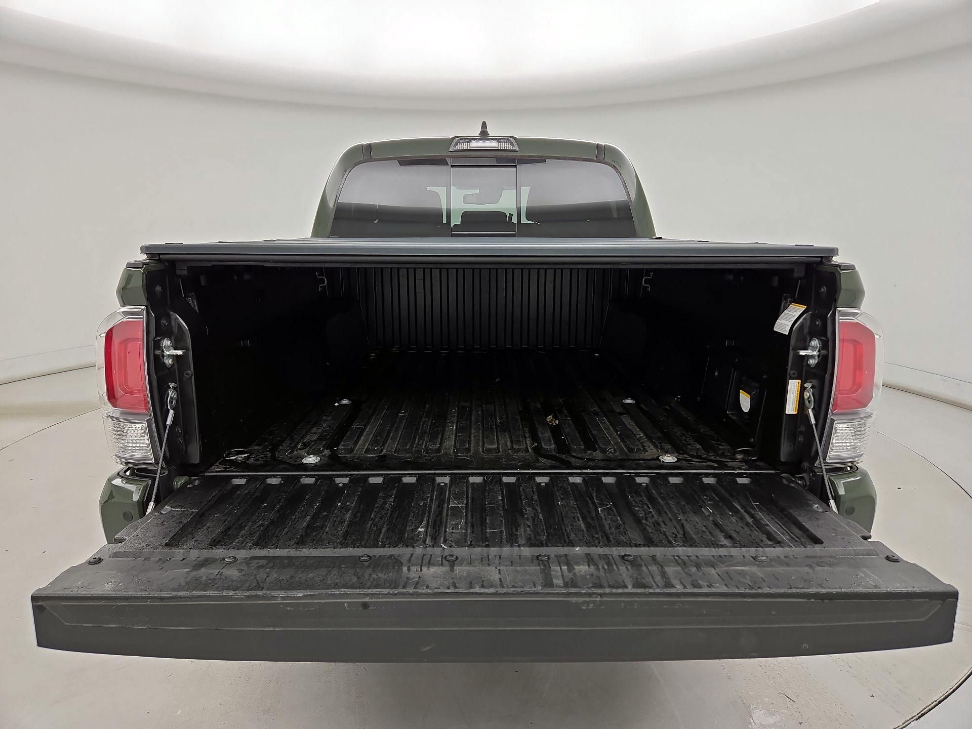 Thumbnail: 2021 Toyota Tacoma - 20