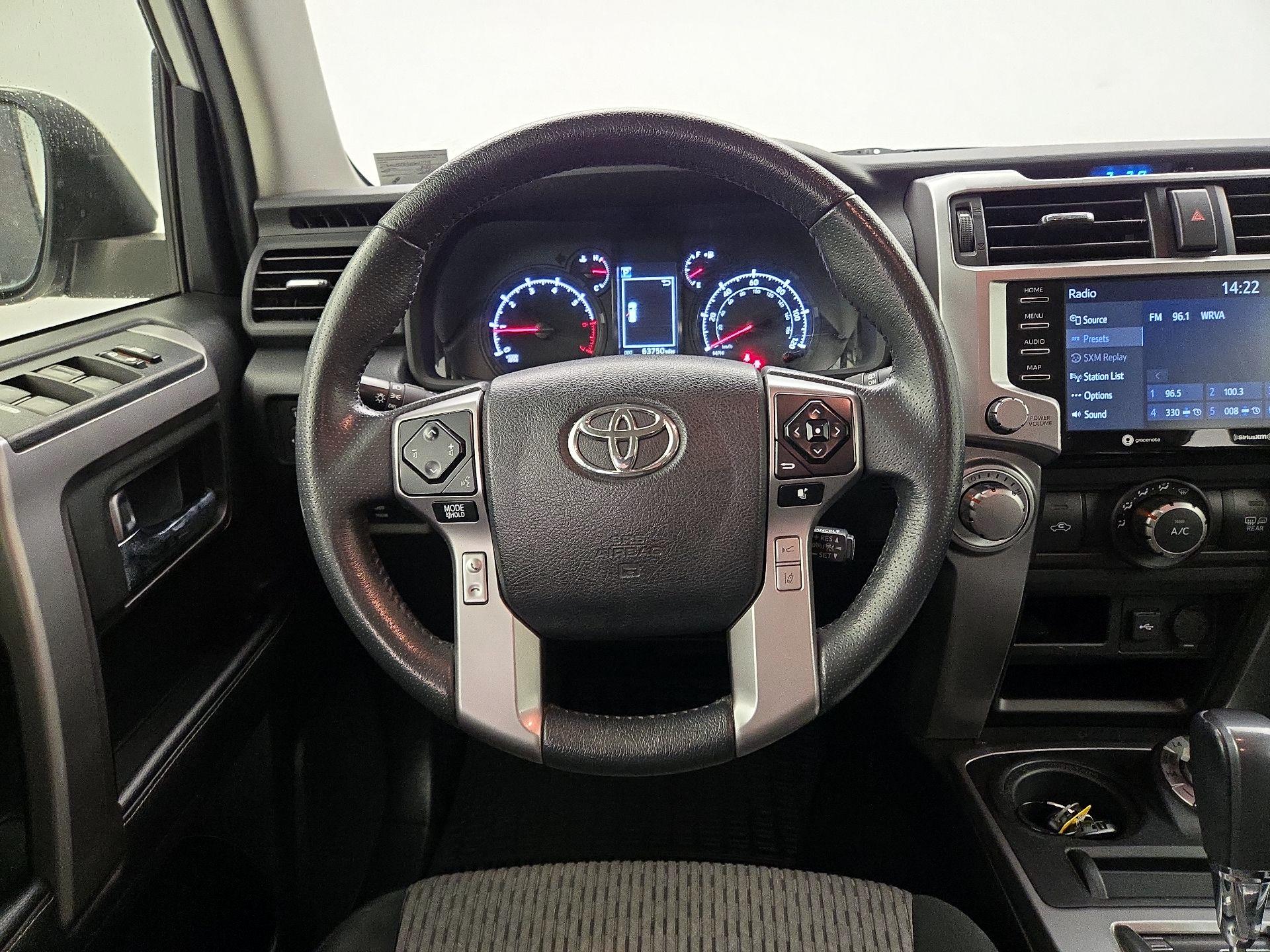 Thumbnail: 2022 Toyota 4Runner - 10