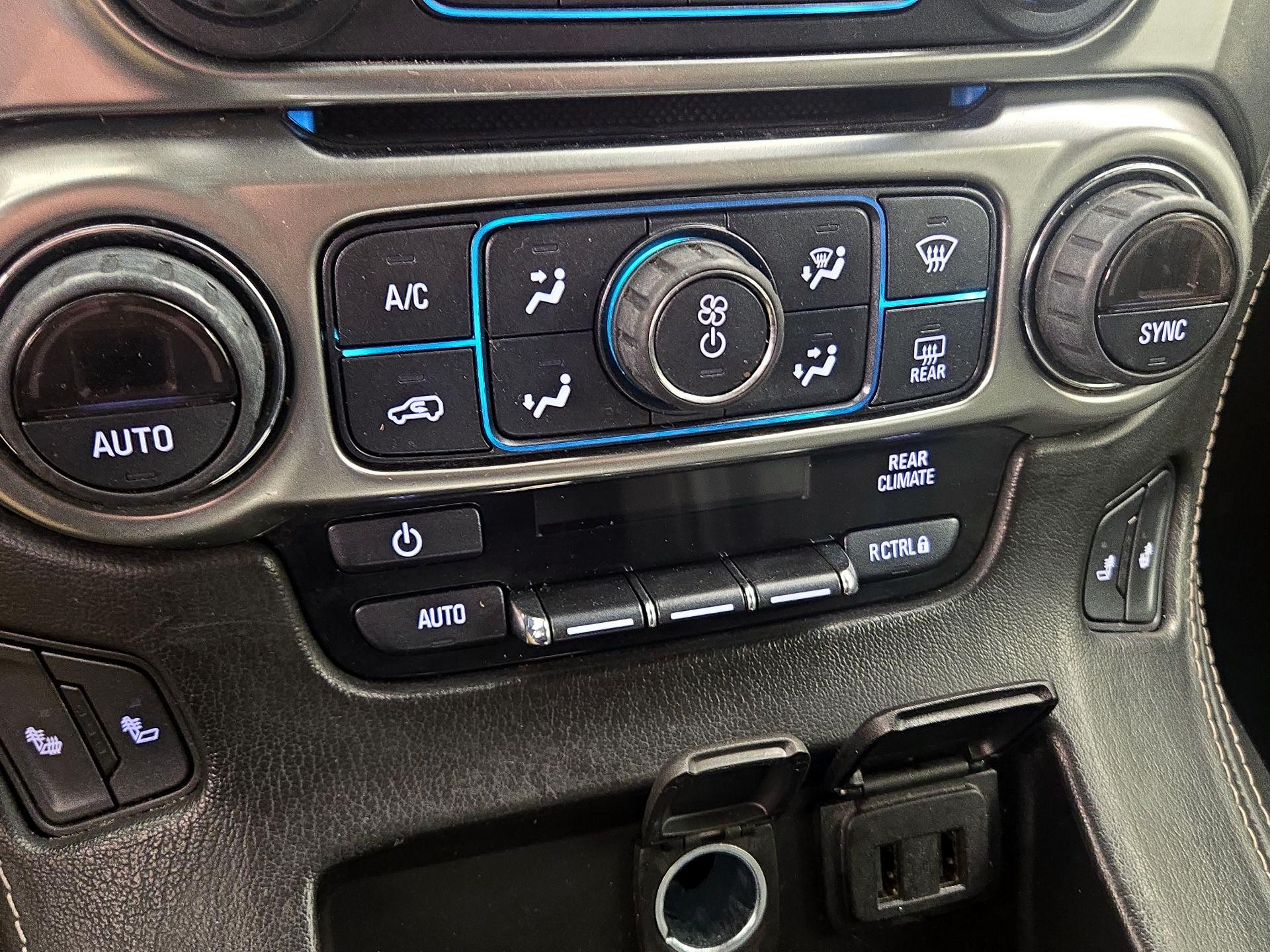 Thumbnail: 2017 Chevrolet Tahoe - 17