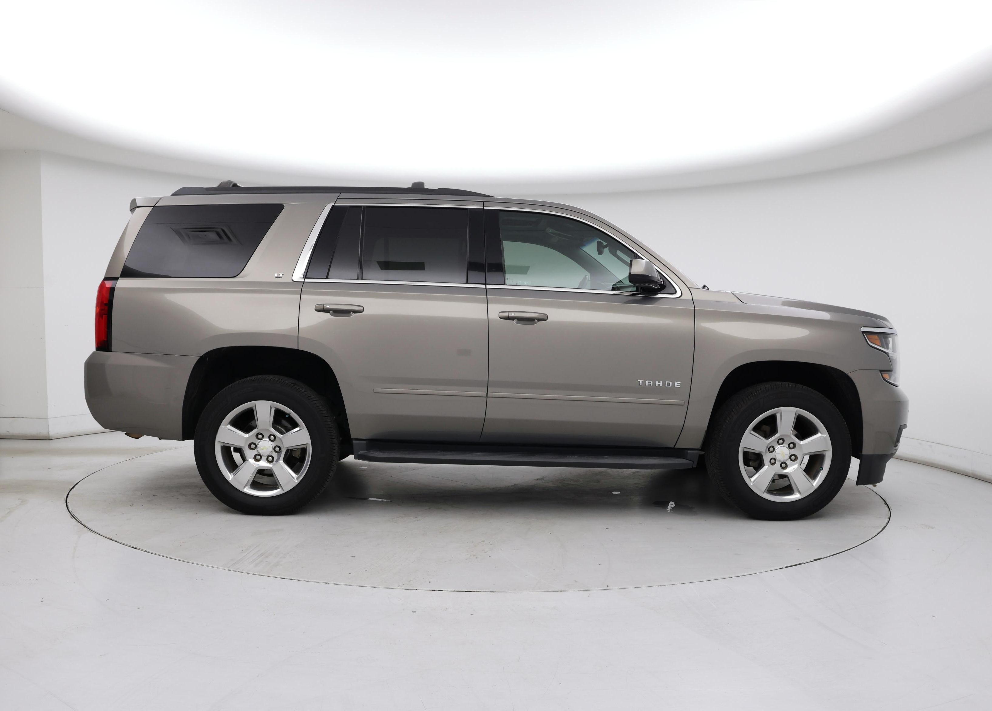 Thumbnail: 2017 Chevrolet Tahoe - 7