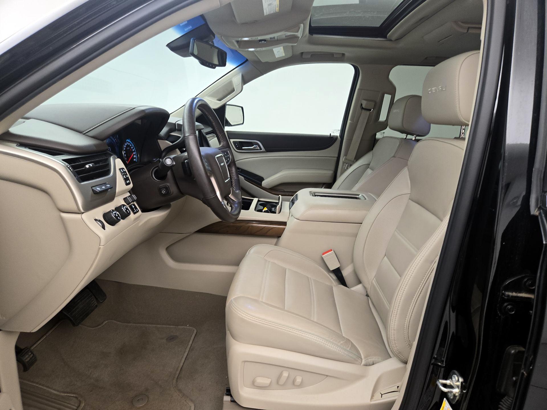 Thumbnail: 2020 GMC Yukon XL - 11