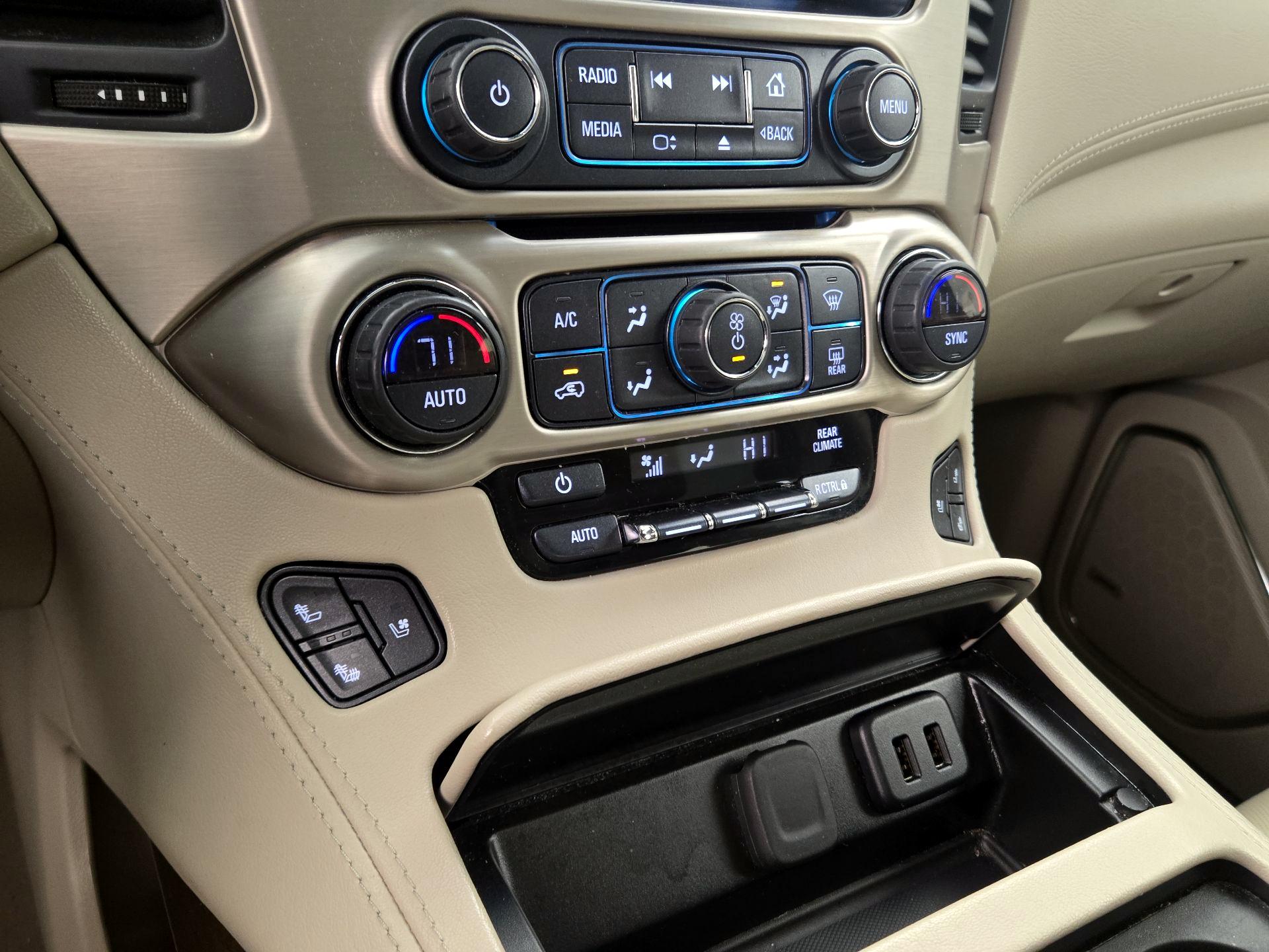 Thumbnail: 2020 GMC Yukon XL - 17