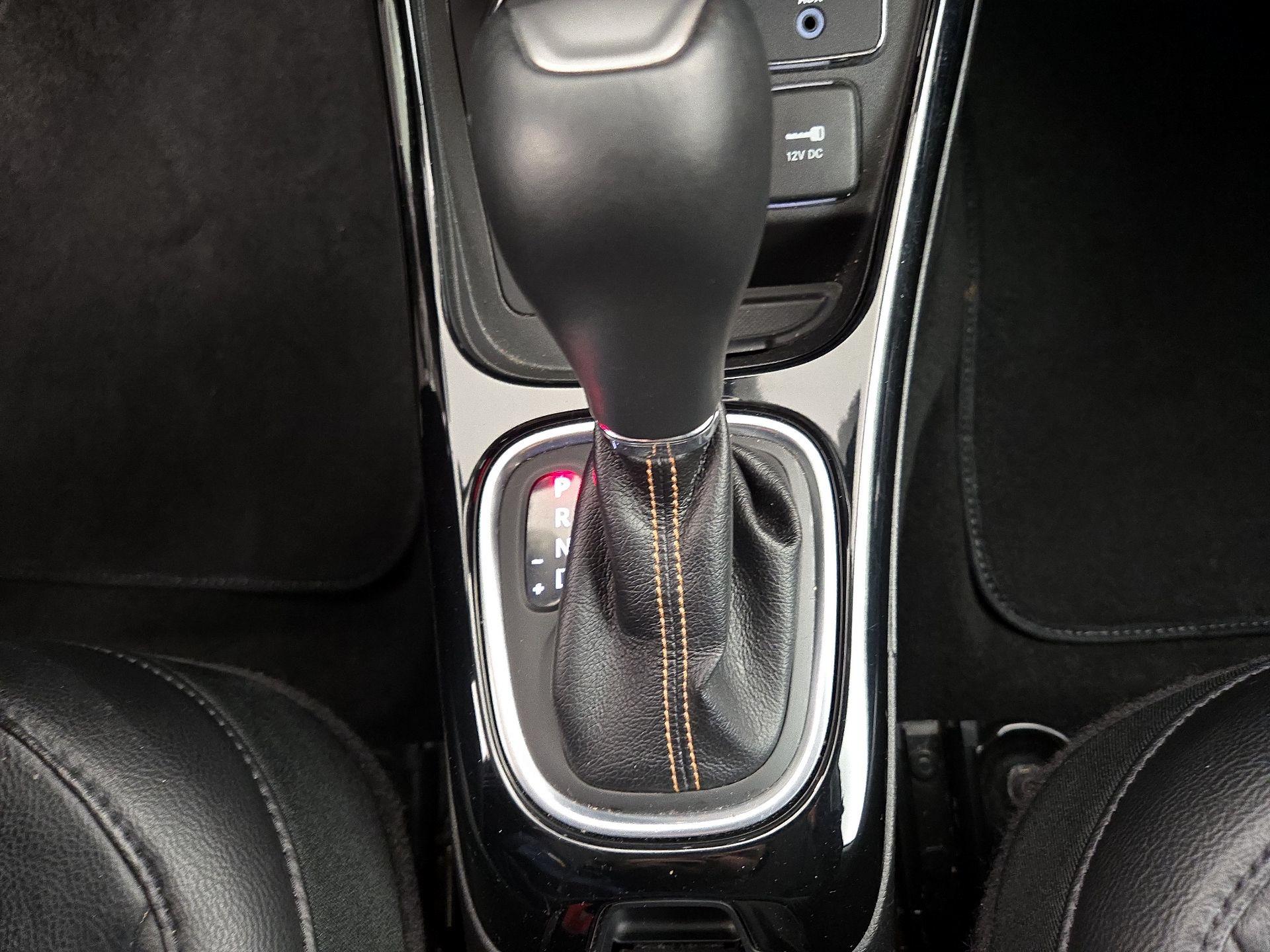 Thumbnail: 2017 Jeep Compass - 18