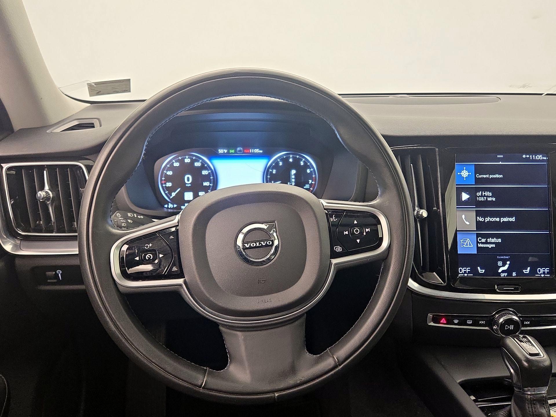 Thumbnail: 2020 Volvo S60 - 10