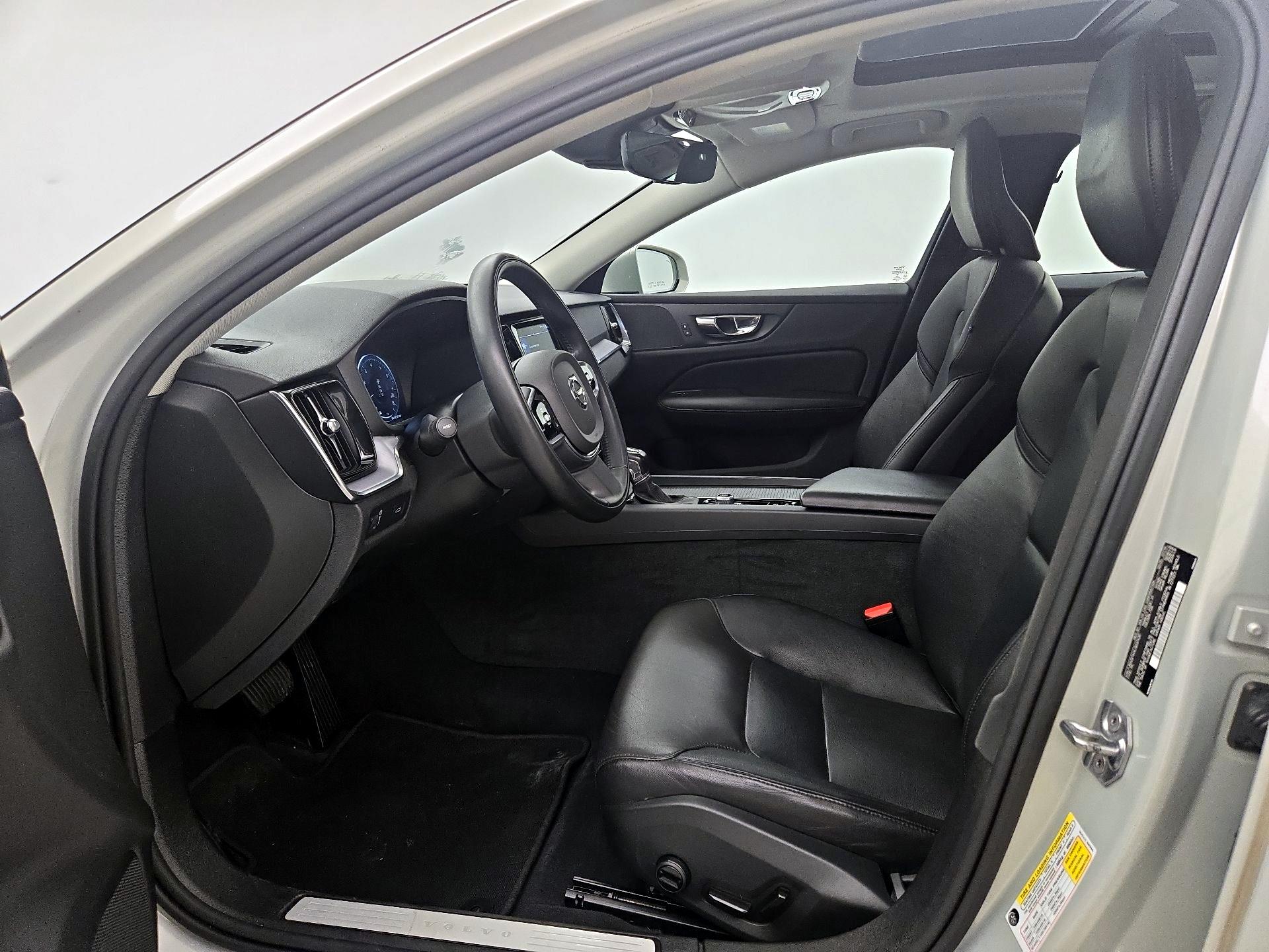 Thumbnail: 2020 Volvo S60 - 11