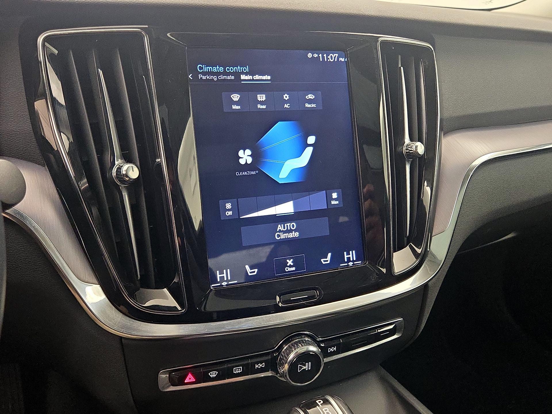 Thumbnail: 2020 Volvo S60 - 17