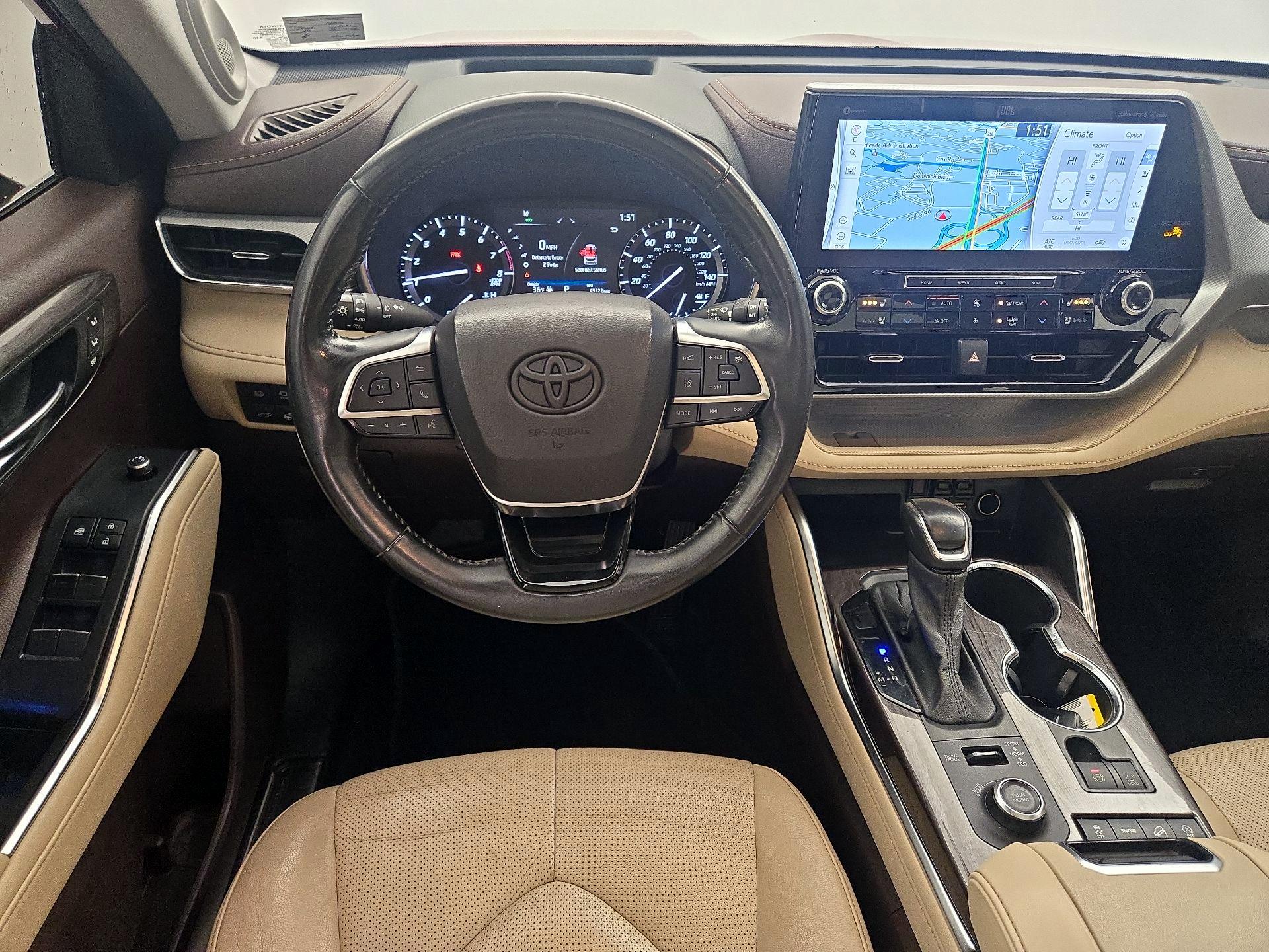 Thumbnail: 2021 Toyota Highlander - 10