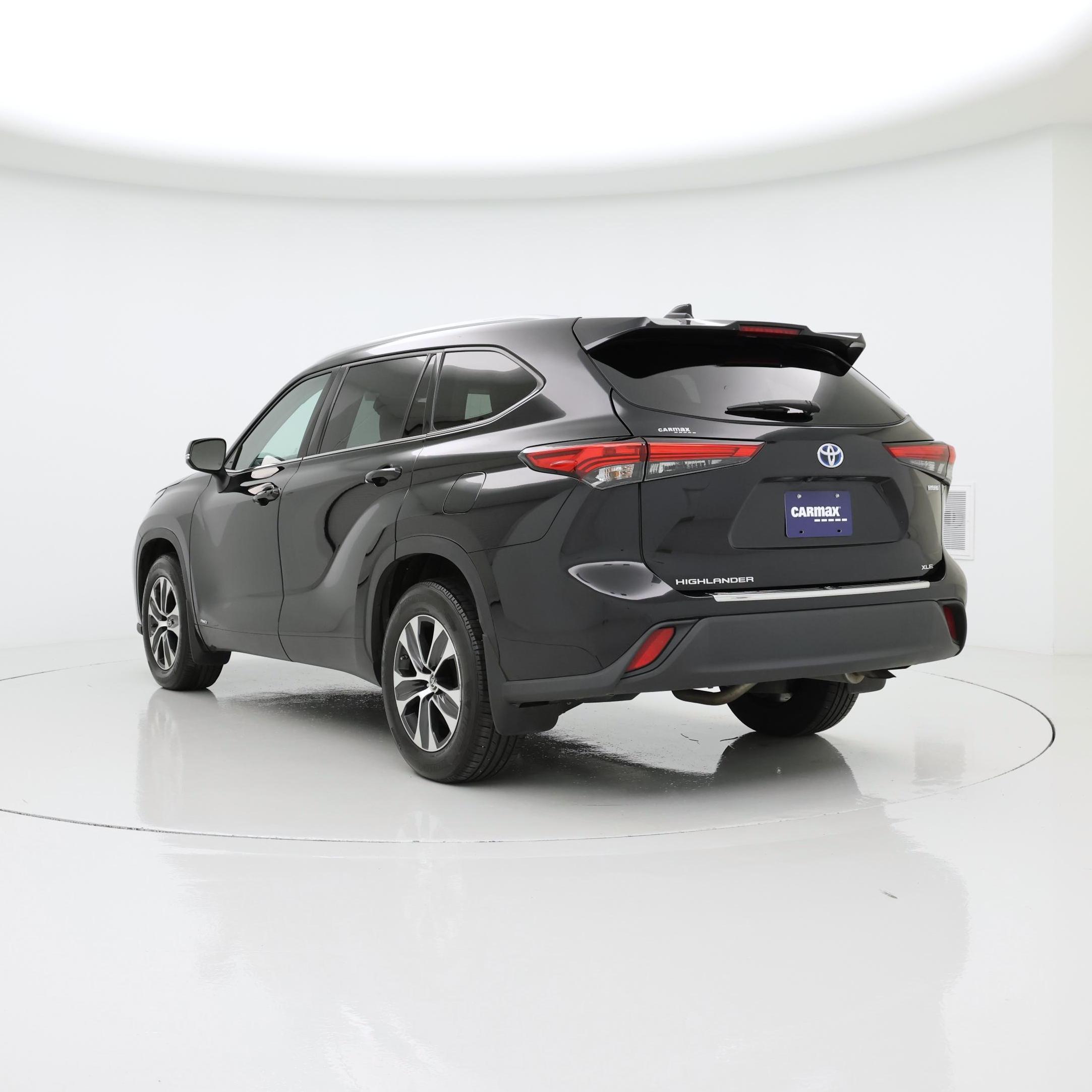 Thumbnail: 2022 Toyota Highlander - 2