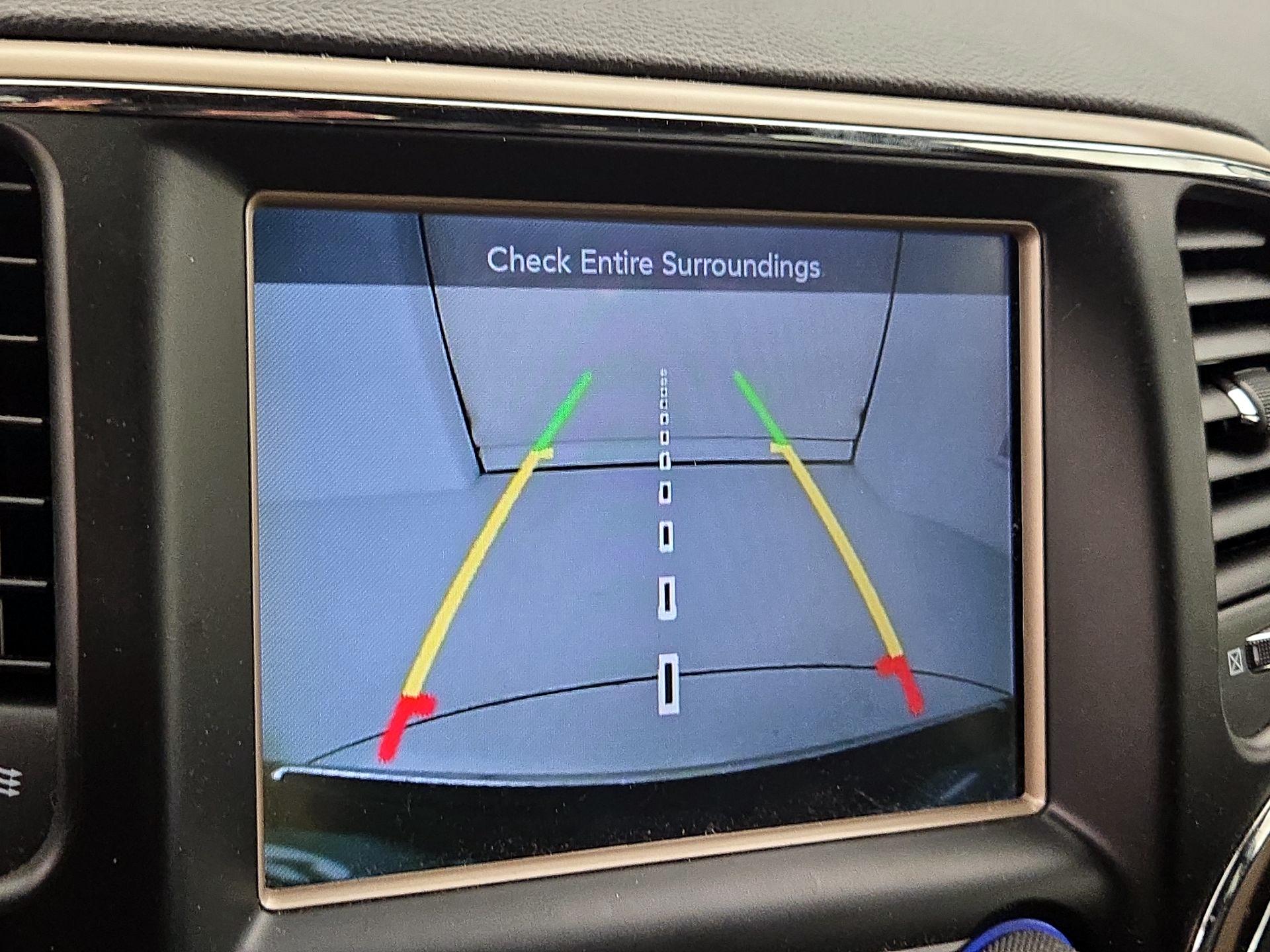 Thumbnail: 2017 Jeep Grand Cherokee - 15