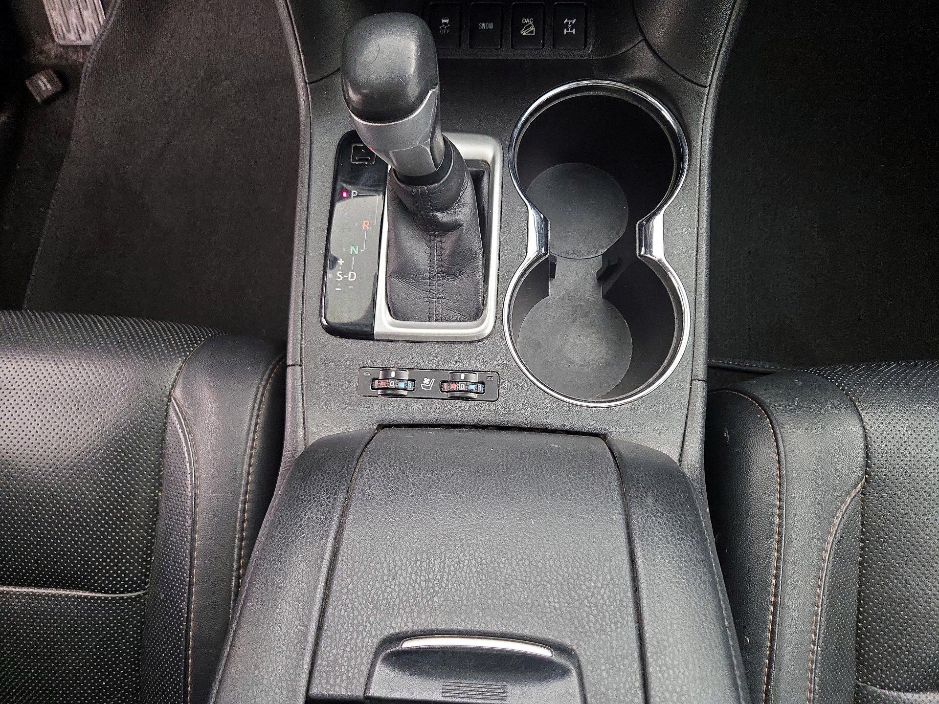 Thumbnail: 2016 Toyota Highlander - 18