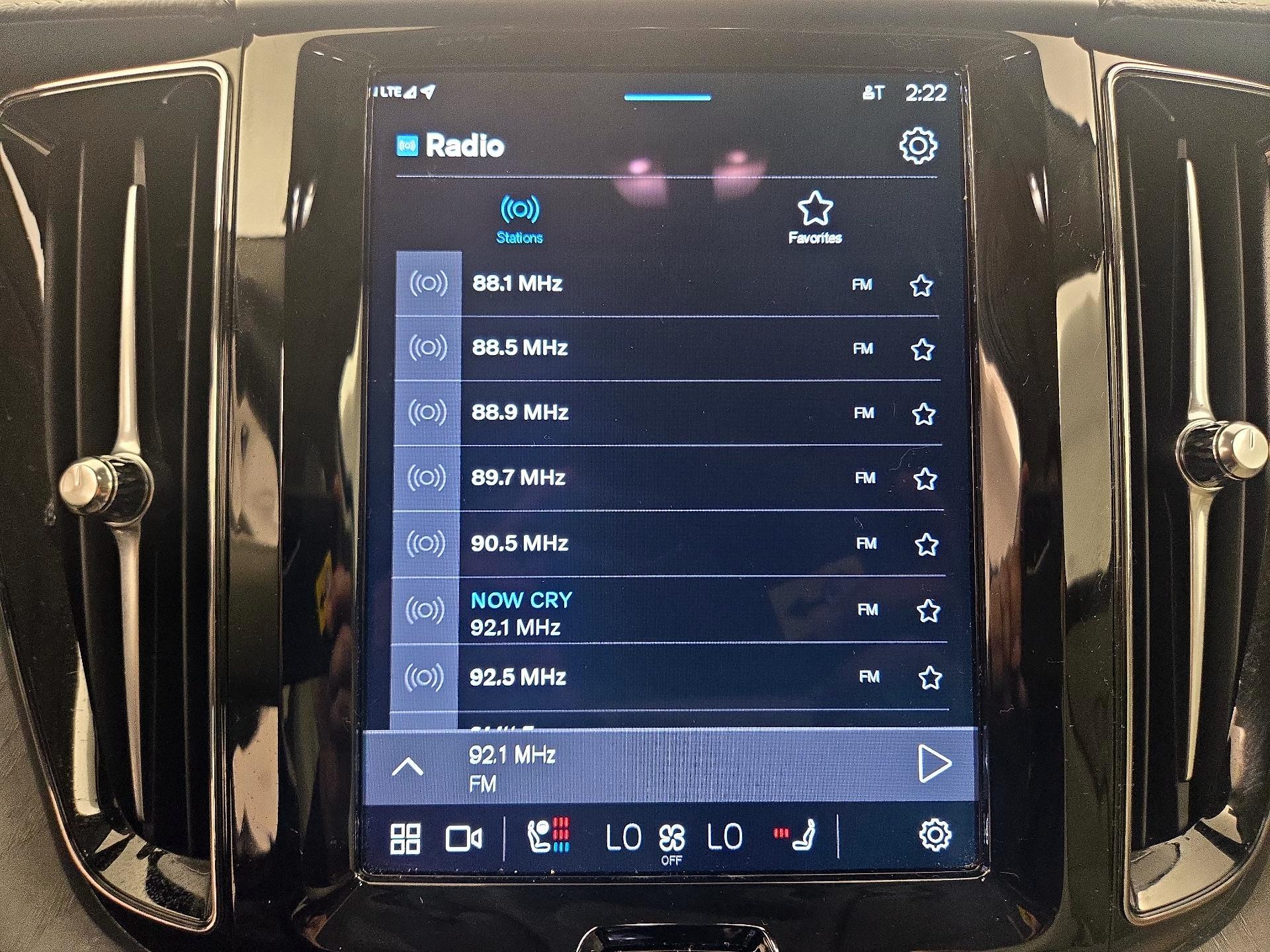 Thumbnail: 2025 Volvo XC60 - 16