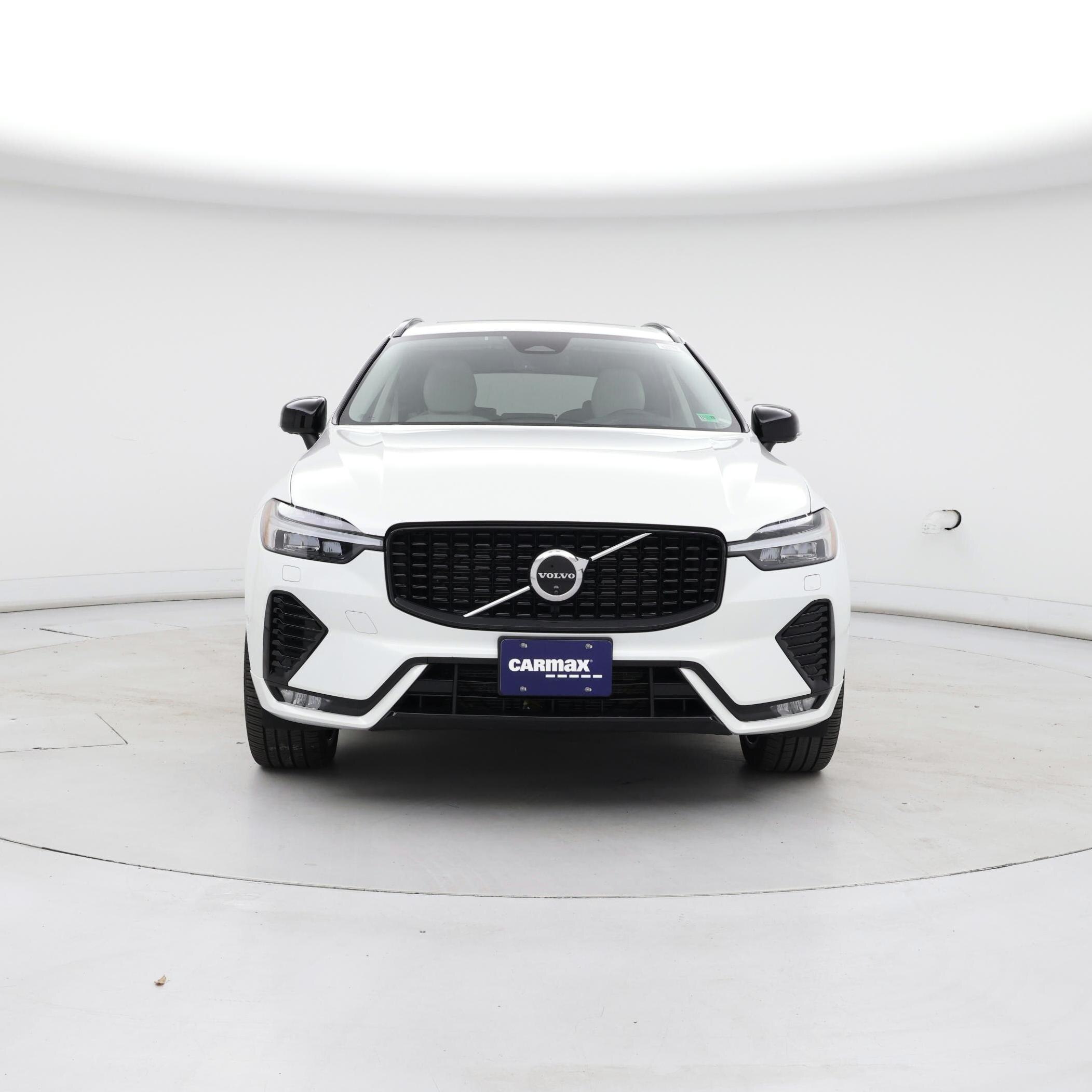 Thumbnail: 2025 Volvo XC60 - 5