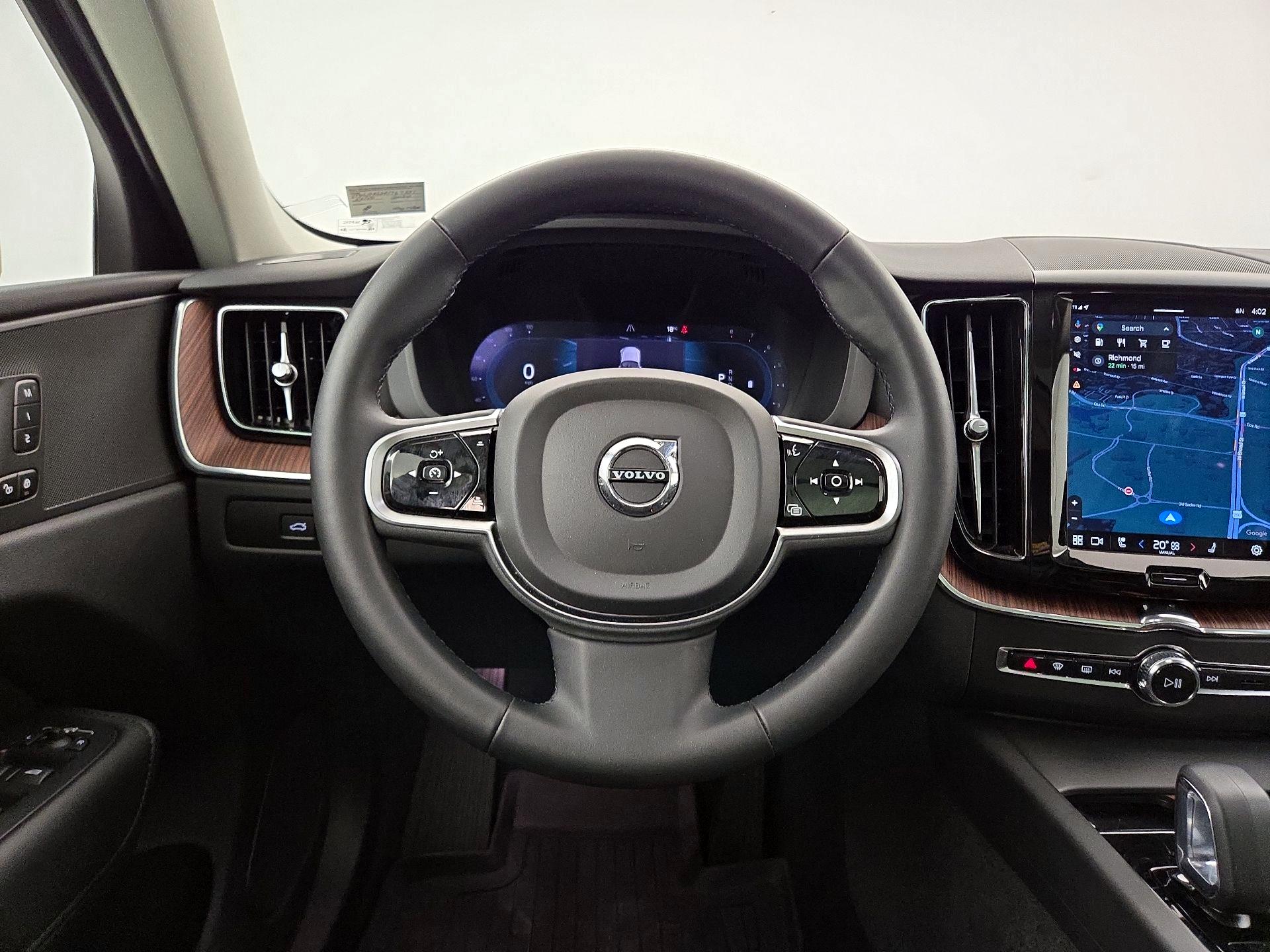 Thumbnail: 2024 Volvo XC60 - 10