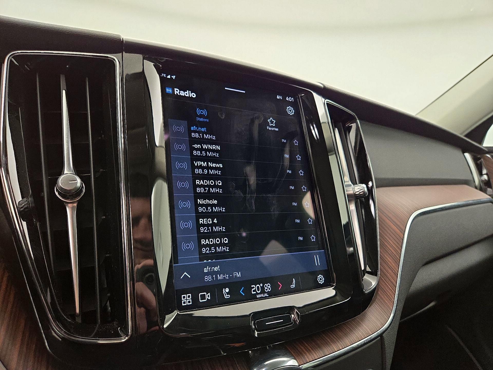 Thumbnail: 2024 Volvo XC60 - 16