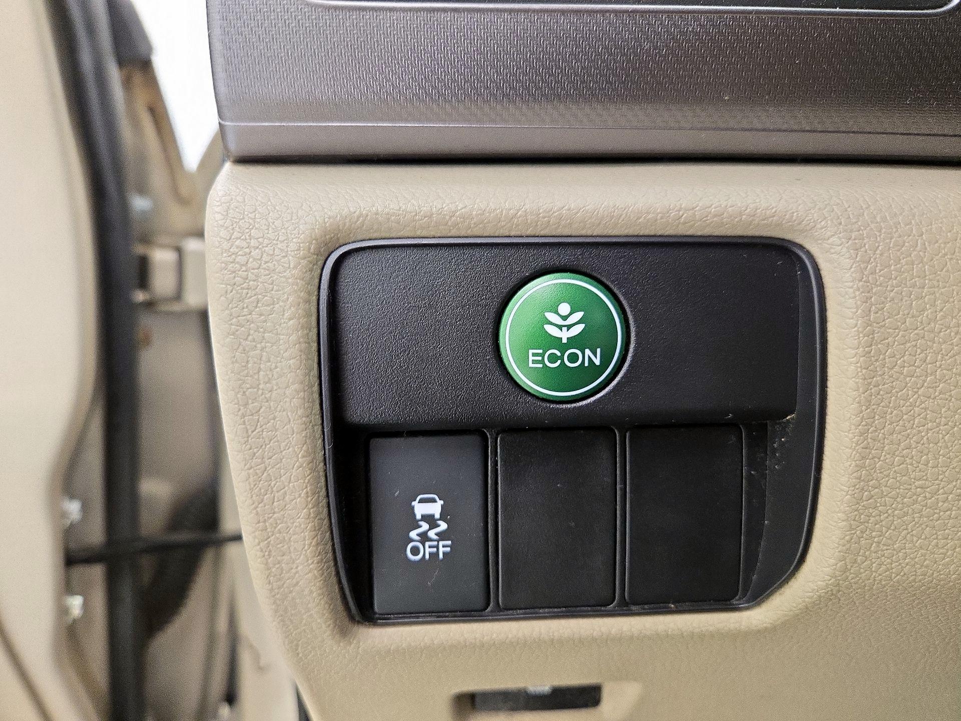 Thumbnail: 2015 Honda Accord - 13