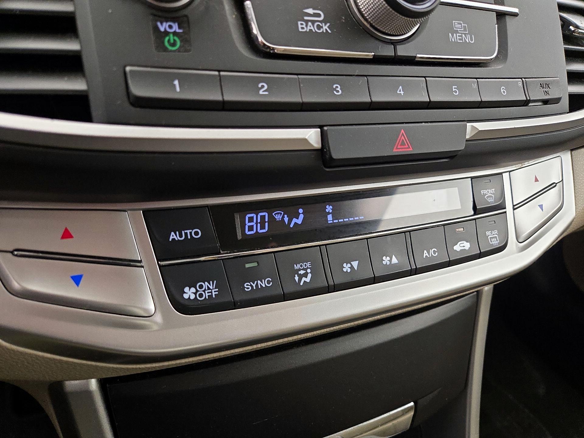 Thumbnail: 2015 Honda Accord - 16