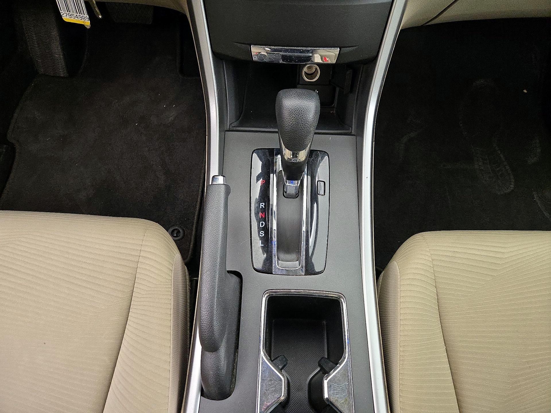 Thumbnail: 2015 Honda Accord - 17