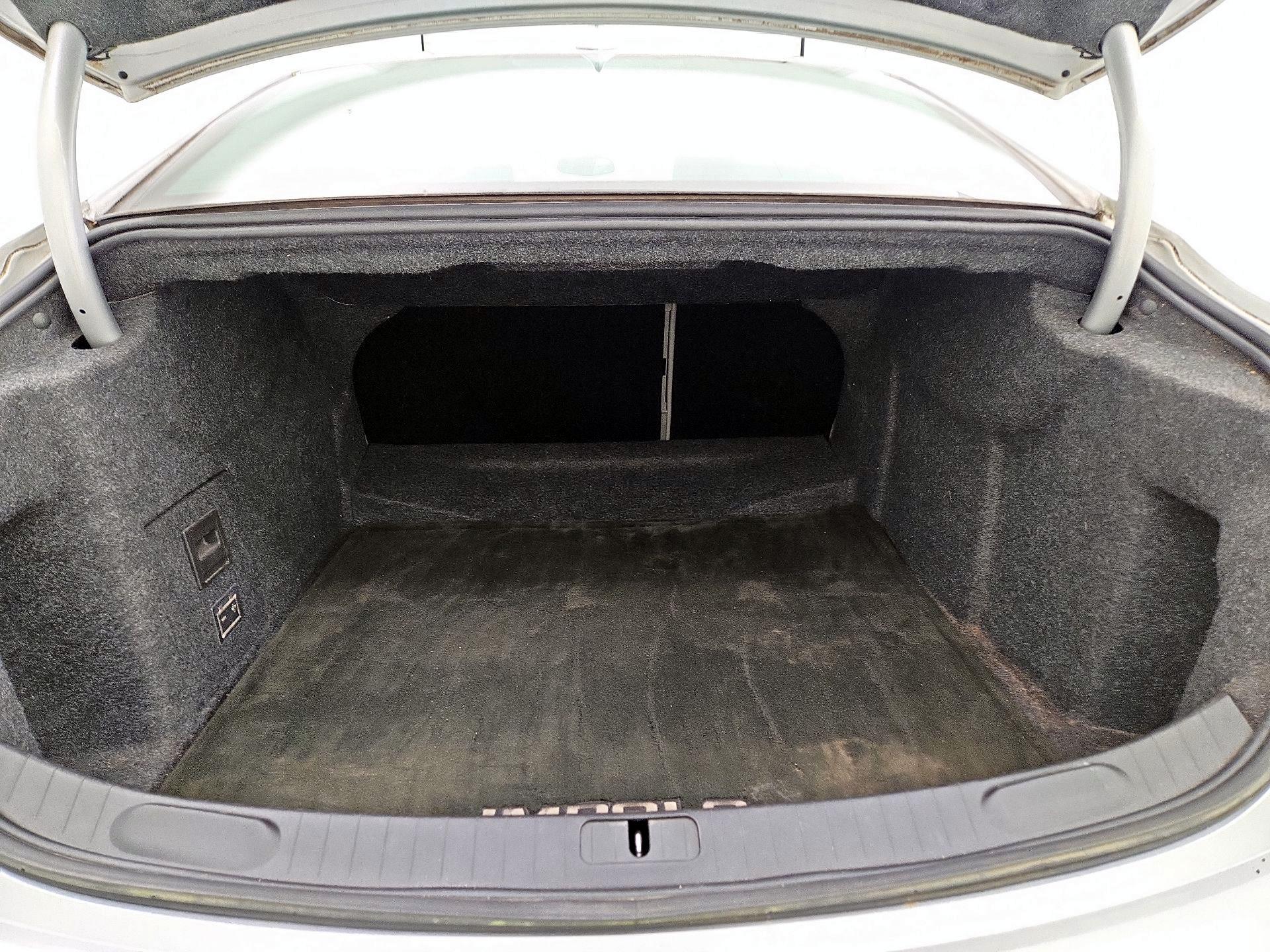 Thumbnail: 2015 Chevrolet Impala - 20