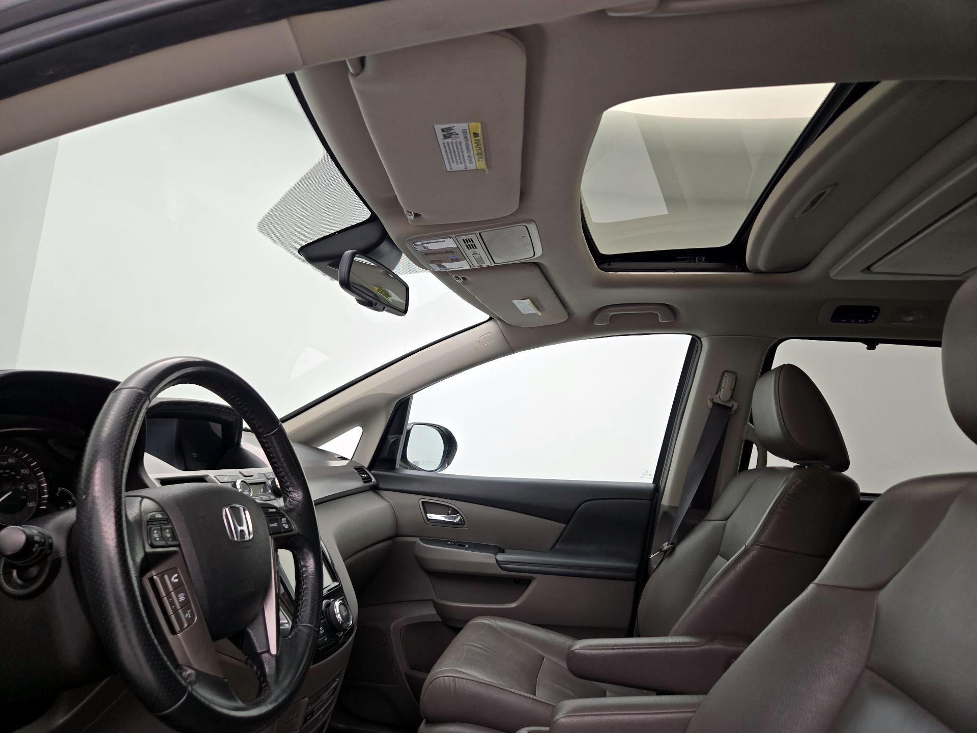 Thumbnail: 2015 Honda Odyssey - 20