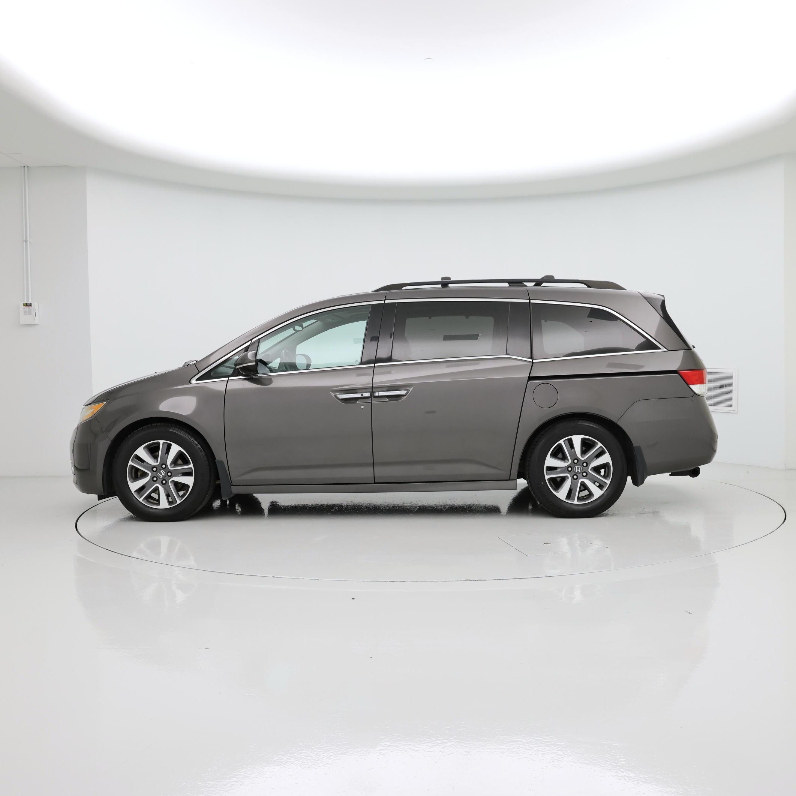 Thumbnail: 2015 Honda Odyssey - 3