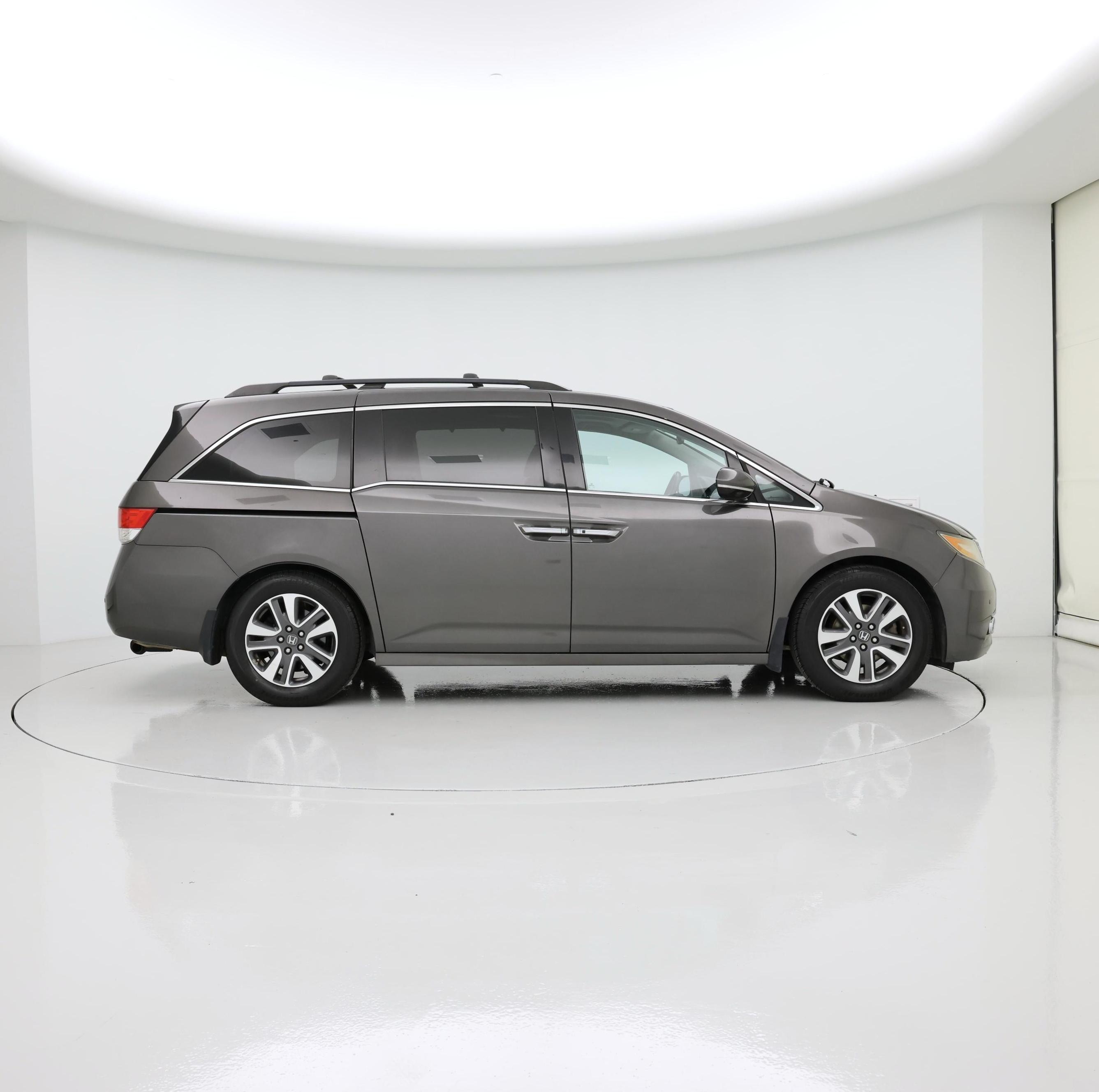 Thumbnail: 2015 Honda Odyssey - 7