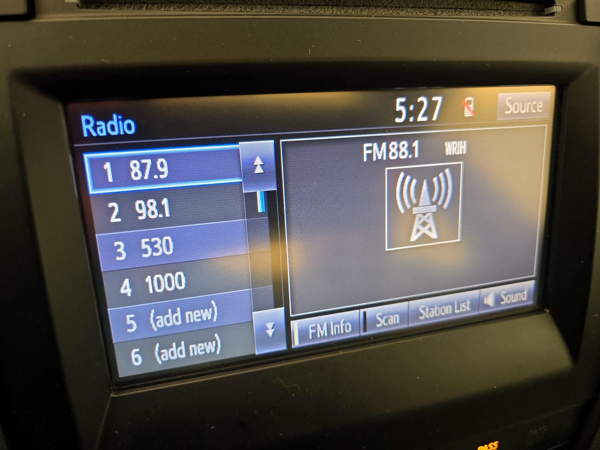 Thumbnail: 2017 Toyota Camry - 15