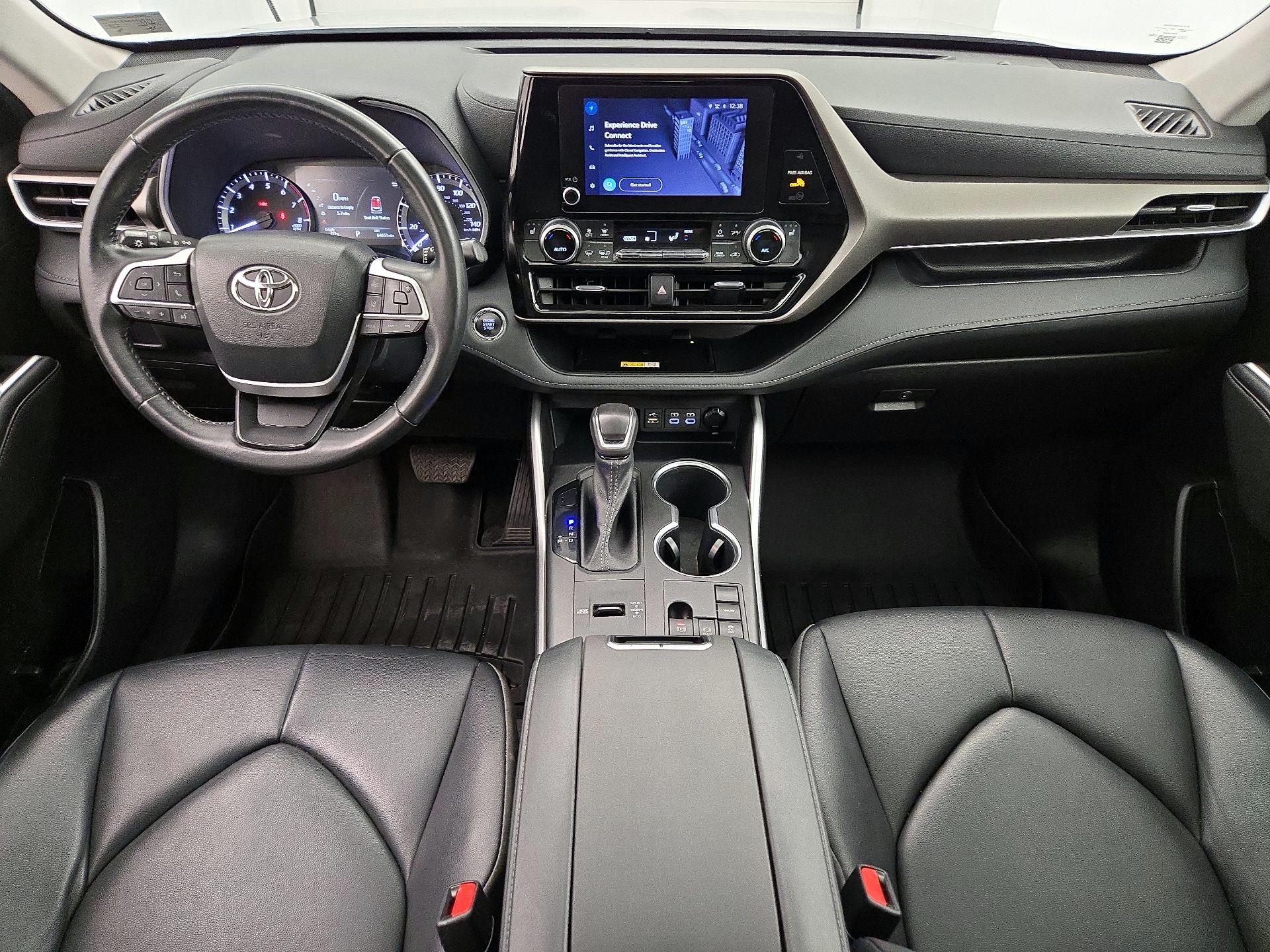 Thumbnail: 2023 Toyota Highlander - 9