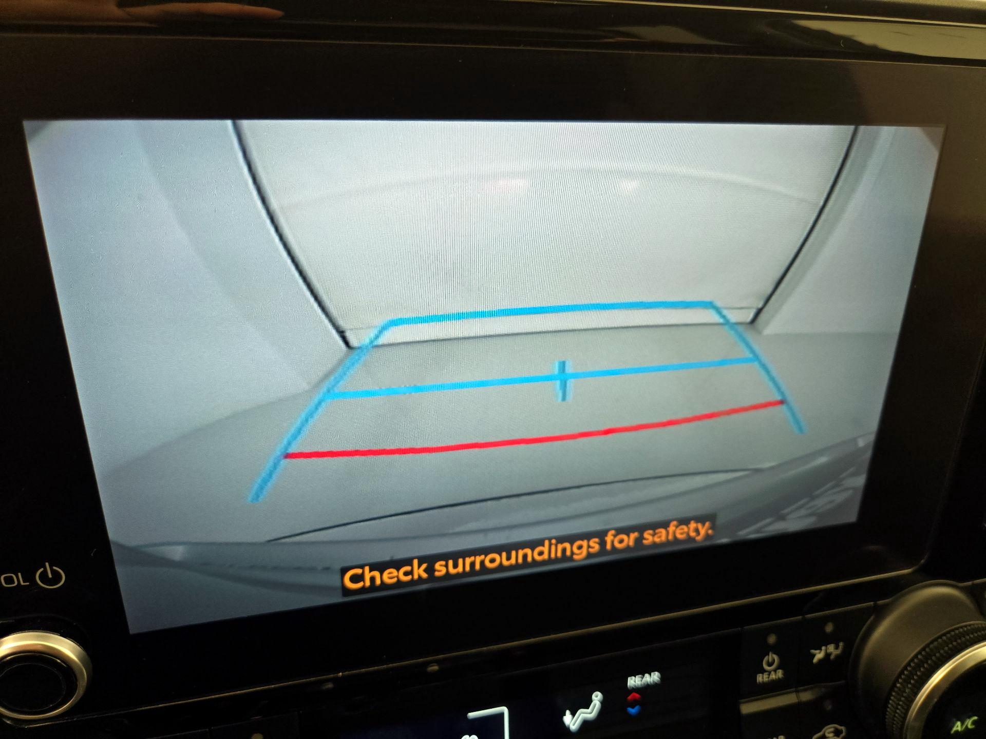 Thumbnail: 2023 Toyota Highlander - 14