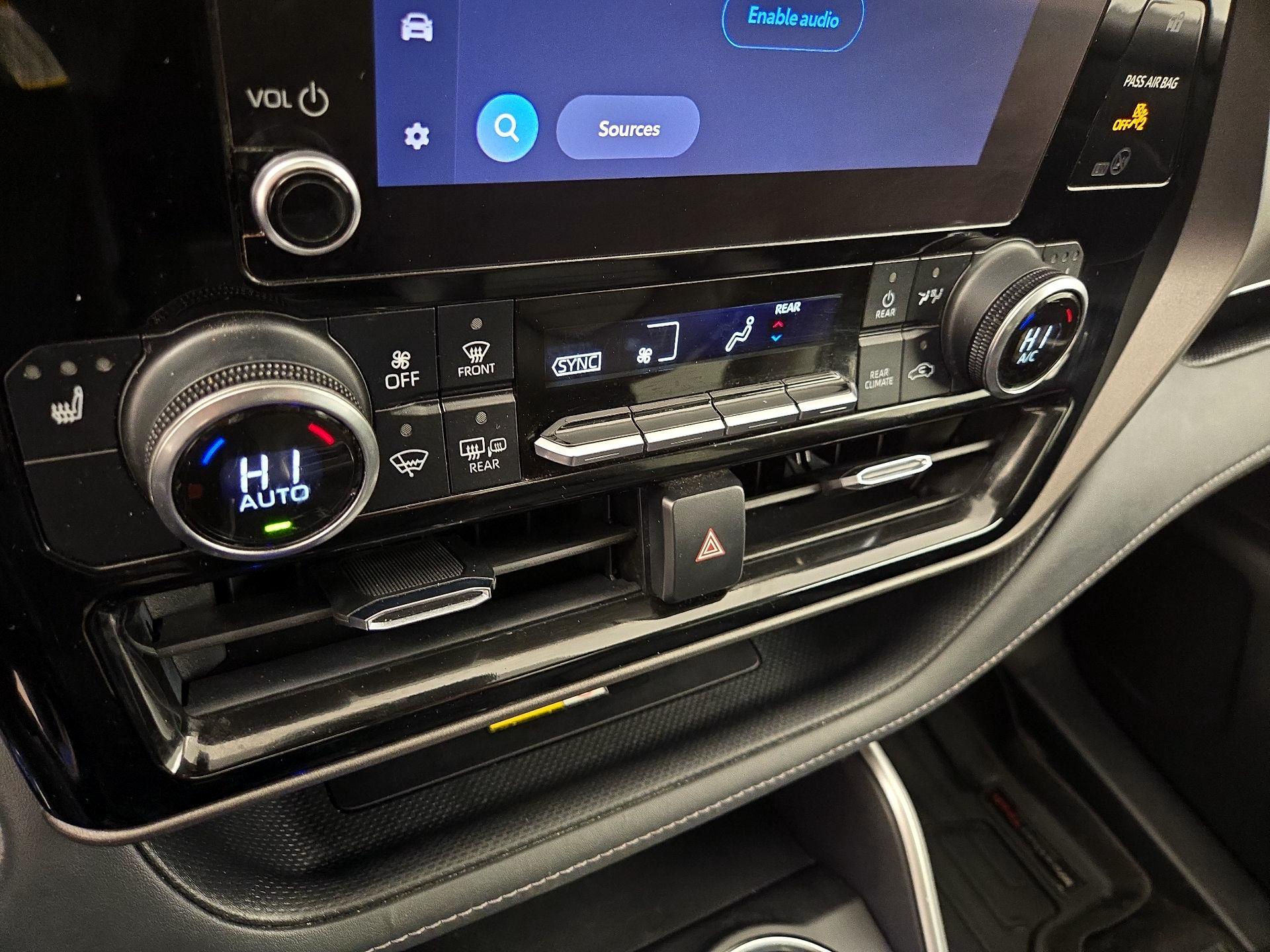 Thumbnail: 2023 Toyota Highlander - 16