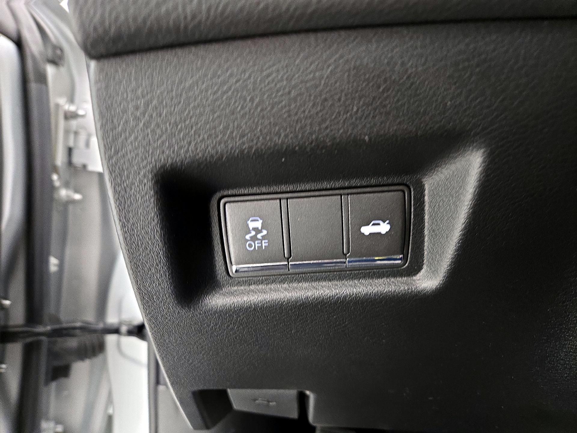 Thumbnail: 2018 INFINITI  - 13